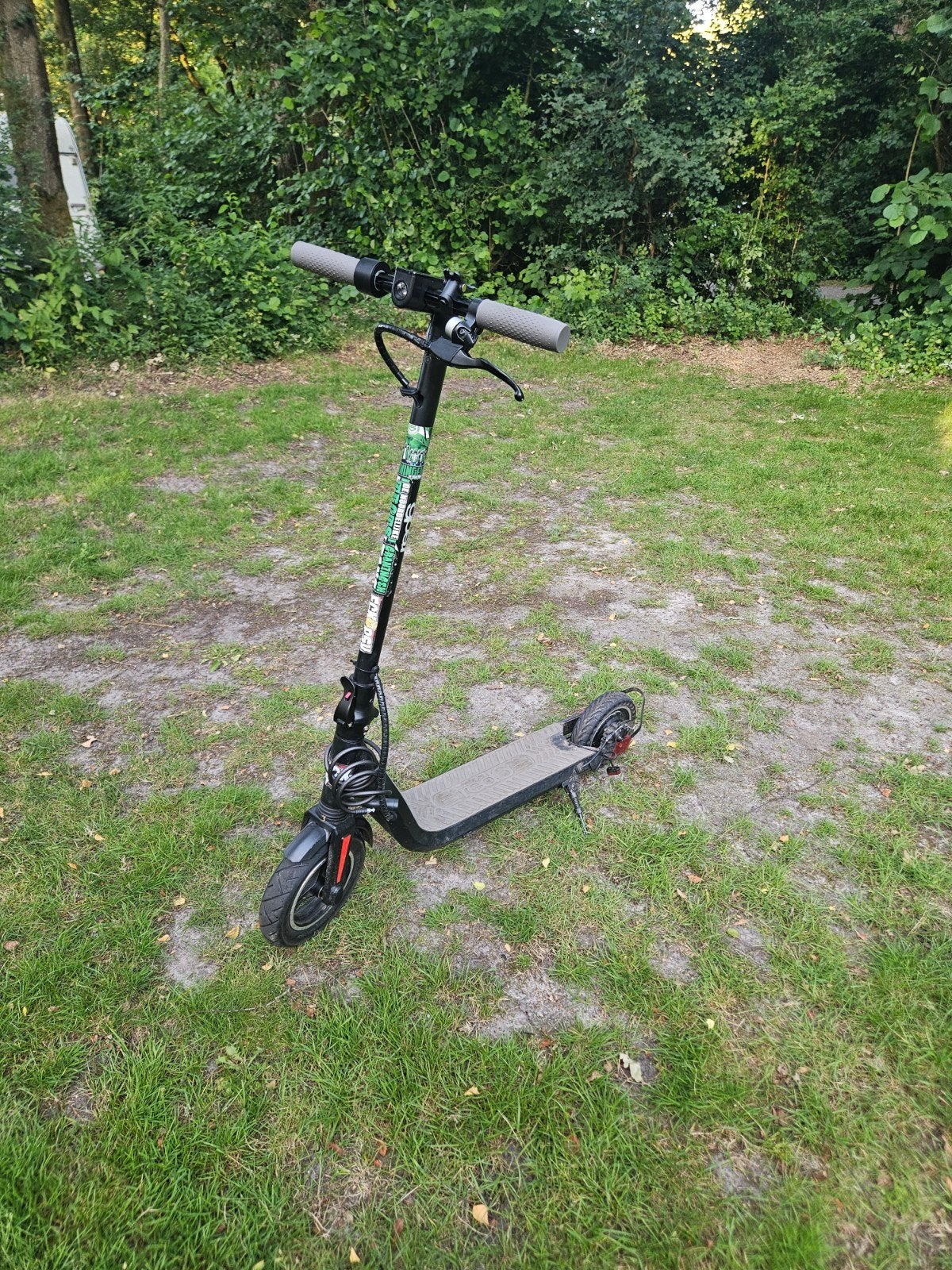 Elektrische step, Fietsen en Brommers, Steps, Ophalen of Verzenden, Gebruikt, Elektrische step (E-scooter), Red6