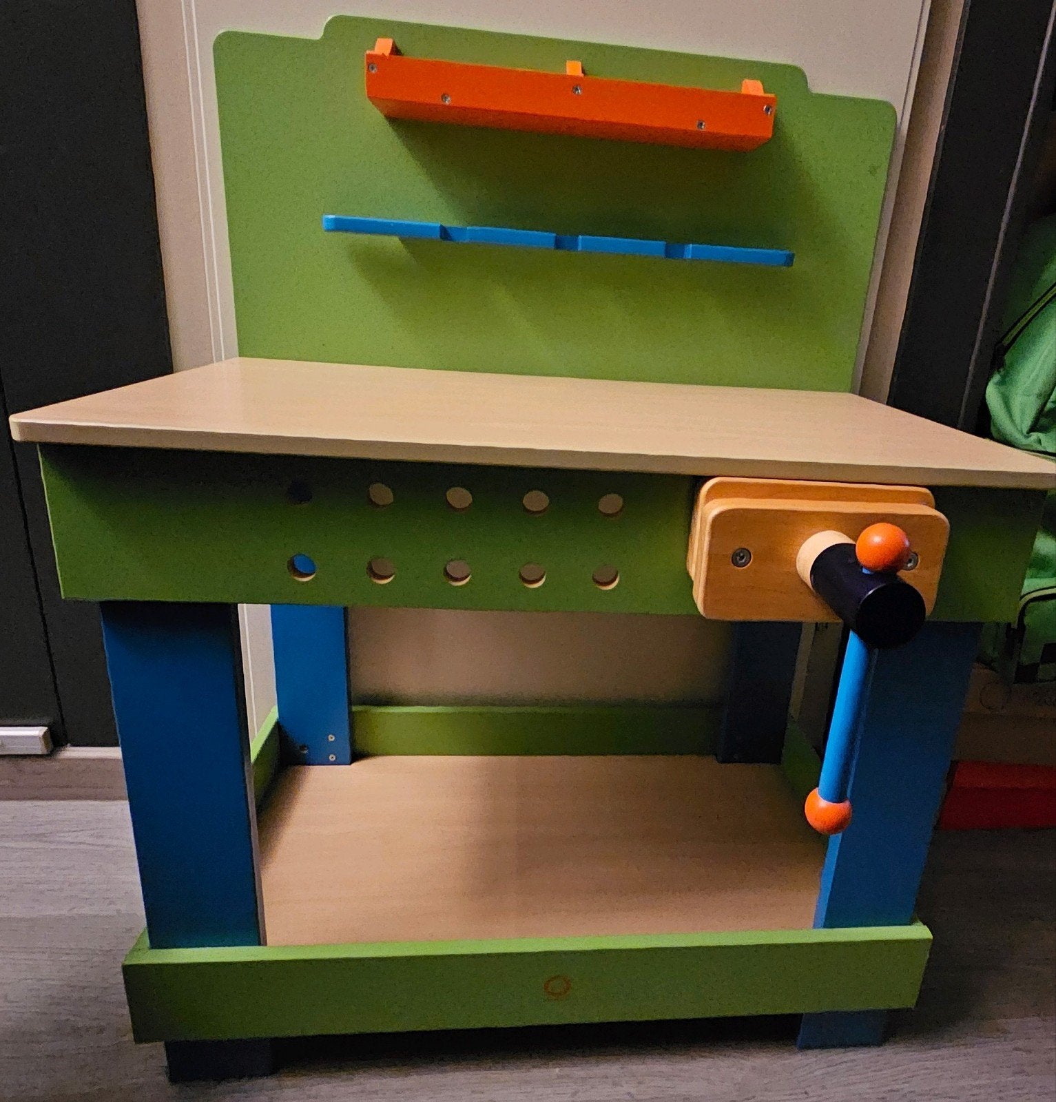 Houten werkbank Small Foot zgan & gereedschapskoffertje, Ophalen, Zo goed als nieuw, Bankschroef