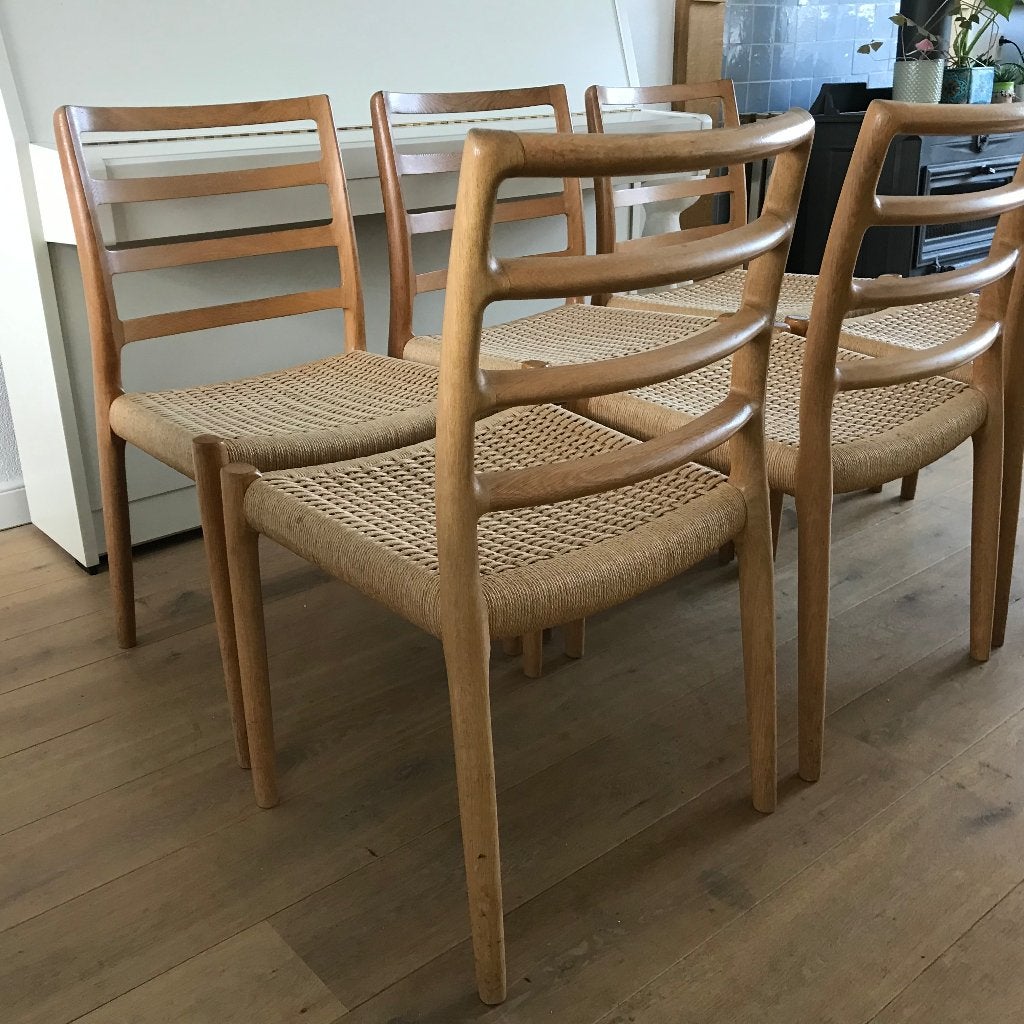 Set van 6 N.O. Moller stoelen 85 vintage deens design eiken, Gebruikt, Bruin, Ophalen of Verzenden, Nvt