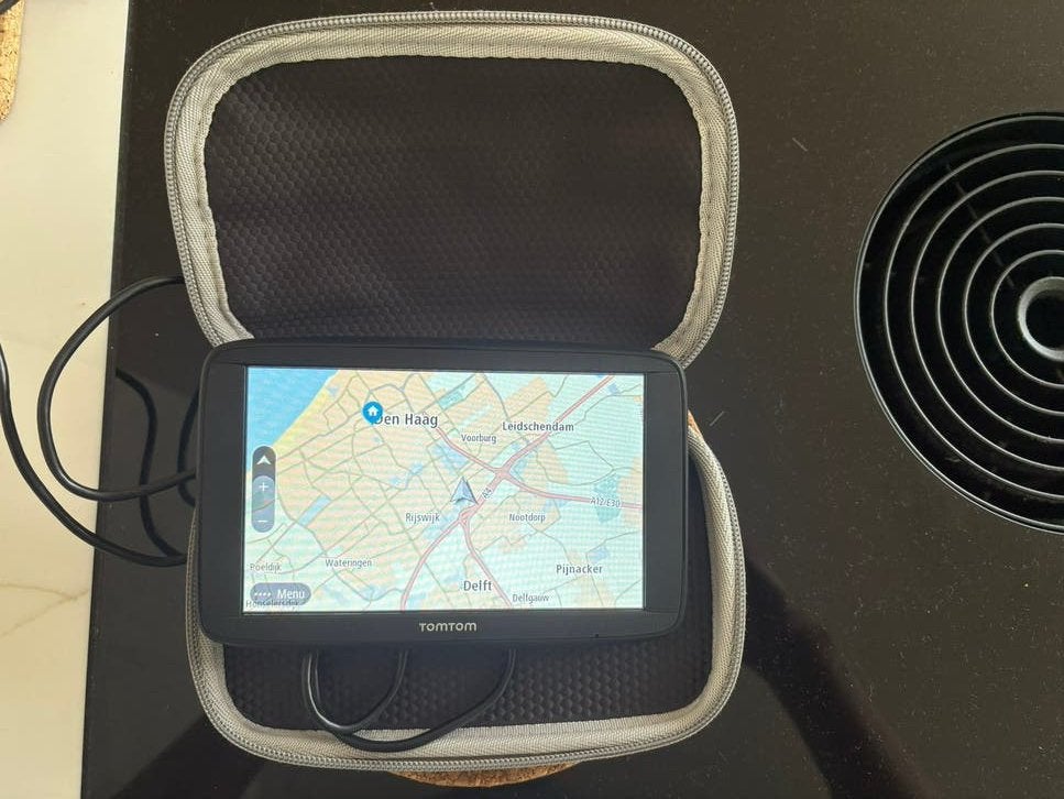 Zo goed als nieuw: TomTom Via 62 Autonavigatiesysteem, Auto diversen, Ophalen of Verzenden, Zo goed als nieuw
