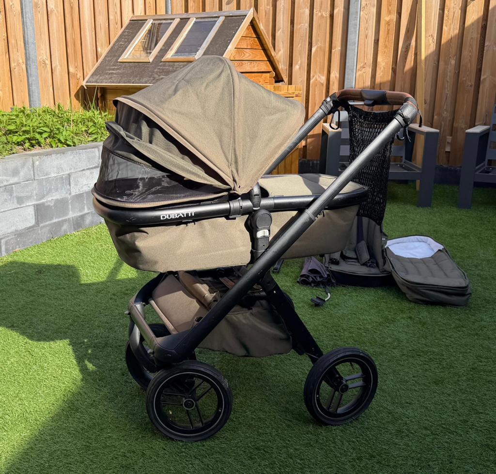 Complete Dubatti one kinderwagen - 2 in 1 groen cognac, Gebruikt, Luchtbanden, Combiwagen, Ophalen