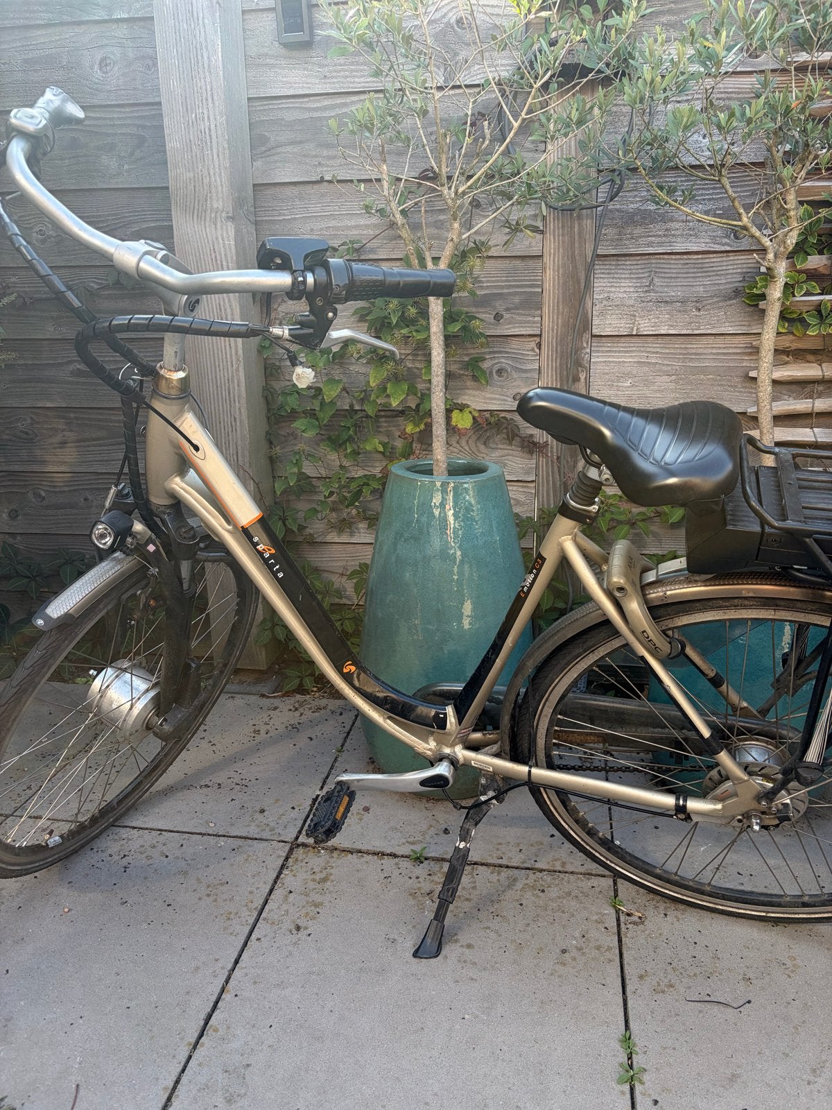 Sparta elektrische fiets - Opknapper met defecte rem en accu, Ophalen of Verzenden, Gebruikt, Sparta