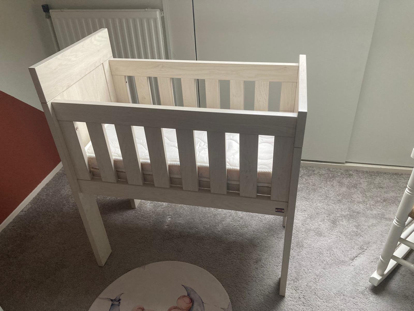 TWF babywiegje met matras, Ophalen, Zo goed als nieuw, Ledikant