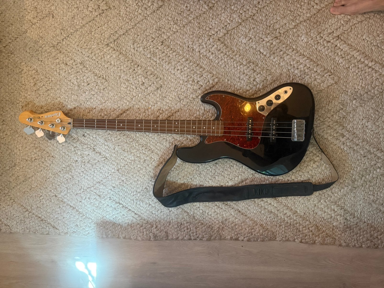 Basgitaar Cruiser by Crafter, Ophalen, Gebruikt