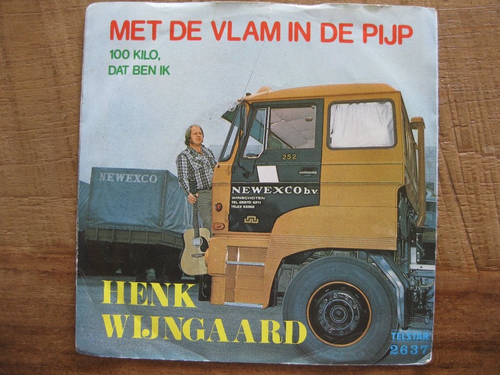 Vinyl single Henk Wijngaard   "Met de vlam in de pijp", Ophalen of Verzenden, Gebruikt, Nederlandstalig