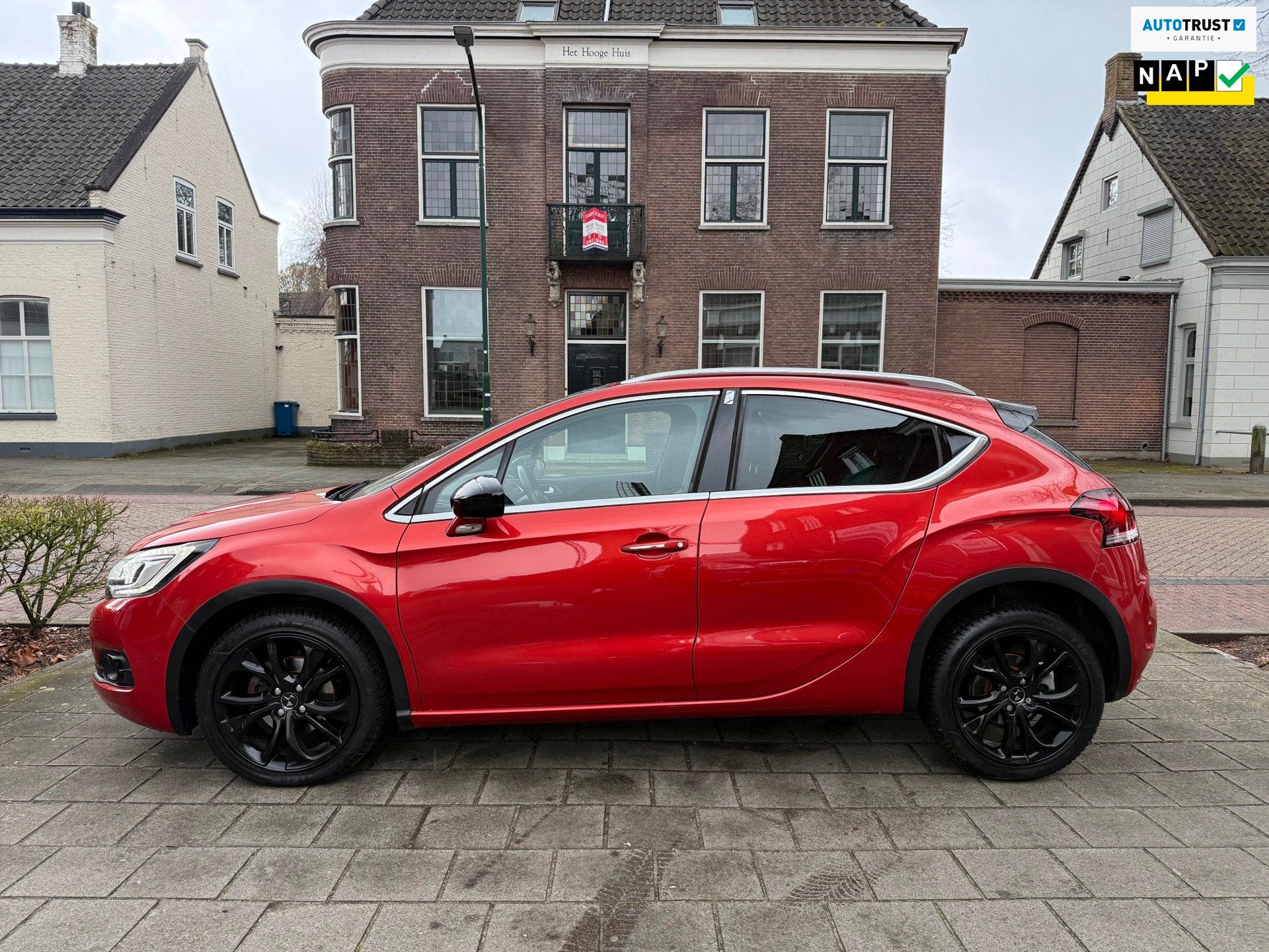 DS 4 Crossback 1.6 BlueHDi Chic AUTOMAAT EERSTE EIGENAAR DEA, Auto's, Dealer onderhouden, Gebruikt, Euro 6, 4 cilinders