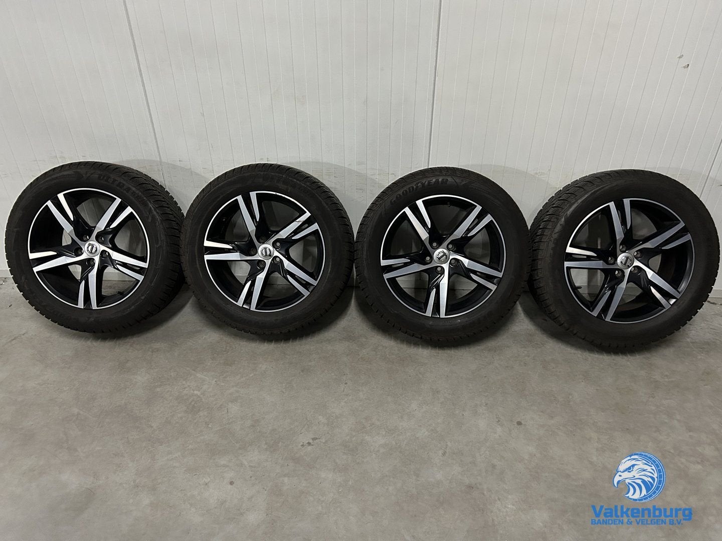 6-7mm! Originele Volvo XC40 5-Double Spoke Matt Black Diamon, Auto-onderdelen, 18 inch, Gebruikt, -, -