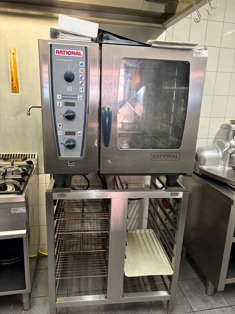 Rational CombiMaster Plus combi steamer met onderstel, Zakelijke goederen, Horeca | Keukenapparatuur, Ophalen, Gebruikt, Ovens, Magnetrons en Steamers