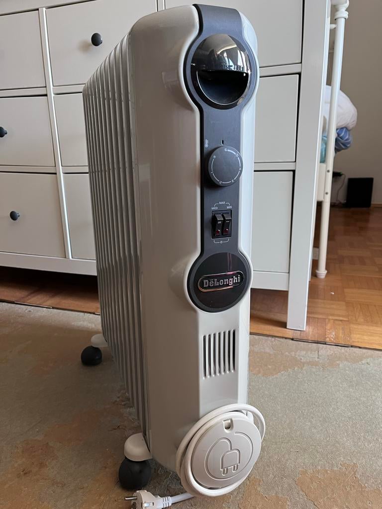 DeLonghi TRRS1225 Olieradiator - 95% Nieuw / Perfecte Staat, Ophalen, 30 tot 80 cm, Radiator, Minder dan 60 cm