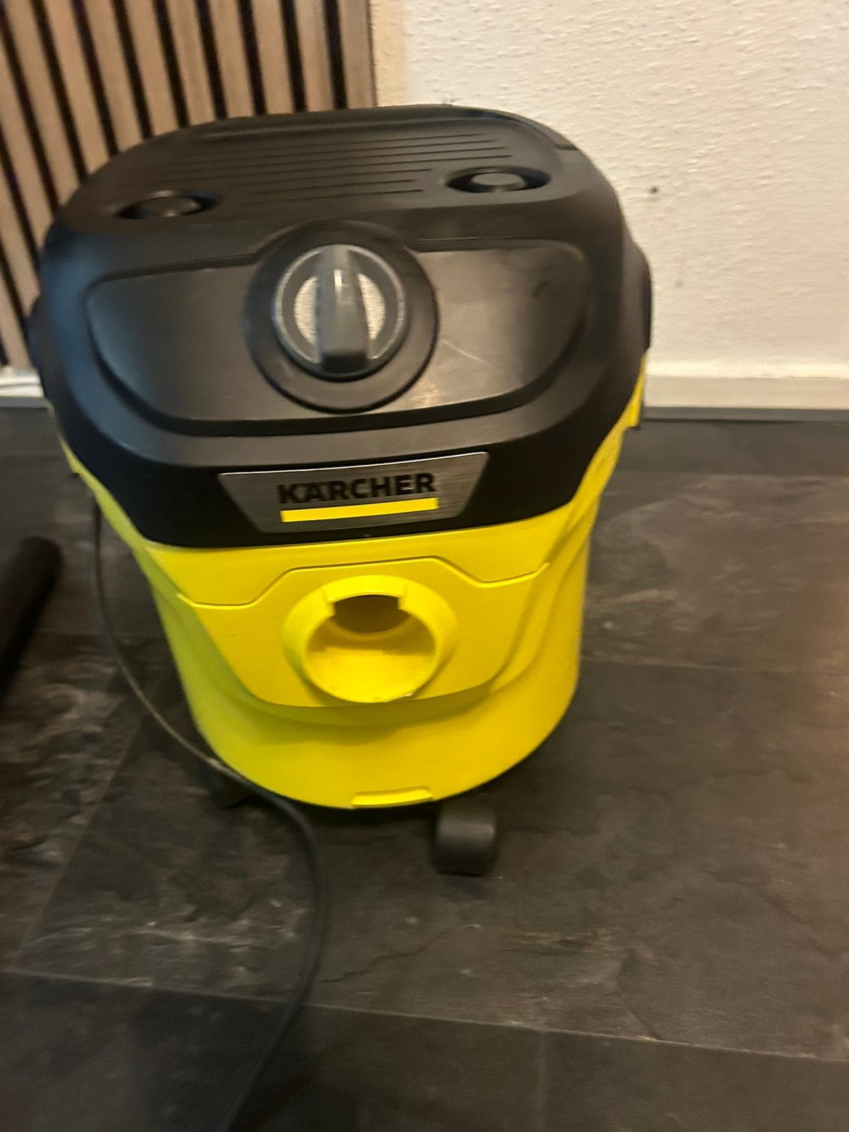 Kärcher stofzuiger ook water stofzuiger 1000 wat goed zuigkr, Ophalen of Verzenden