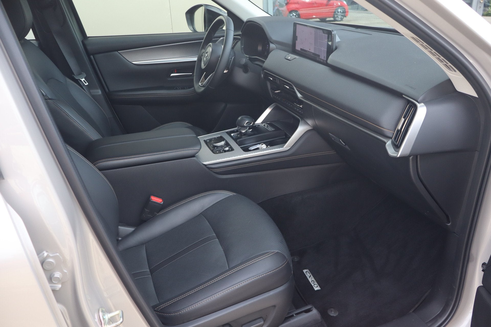 Mazda CX-60 2.5 e-SkyActiv PHEV Homura - NL- Auto! Stoelverw, Auto's, Gebruikt, Euro 6, 4 cilinders, Bruin