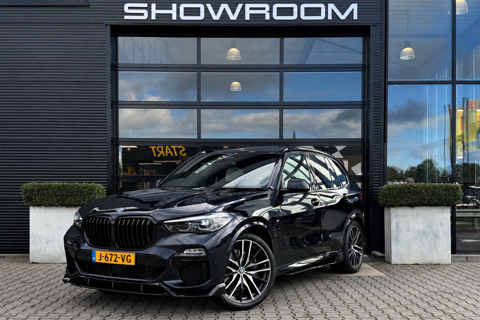 BMW X5 XDrive45e High Executive NL Auto Comfort Seats Dealer, Auto's, Dealer onderhouden, Gebruikt, Zwart, Vierwielaandrijving
