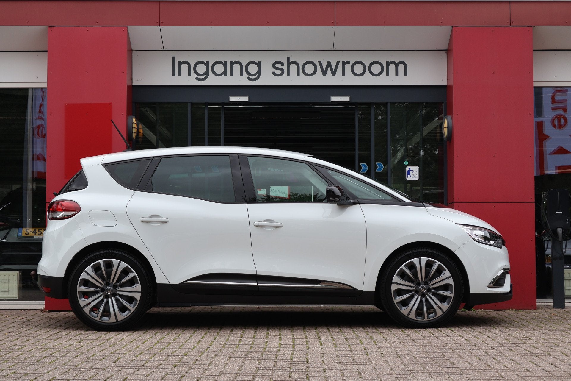 Renault Scénic 1.3 TCe Business Zen | Origineel NL | Climat, Voorwielaandrijving, Stof, Gebruikt, 4 cilinders