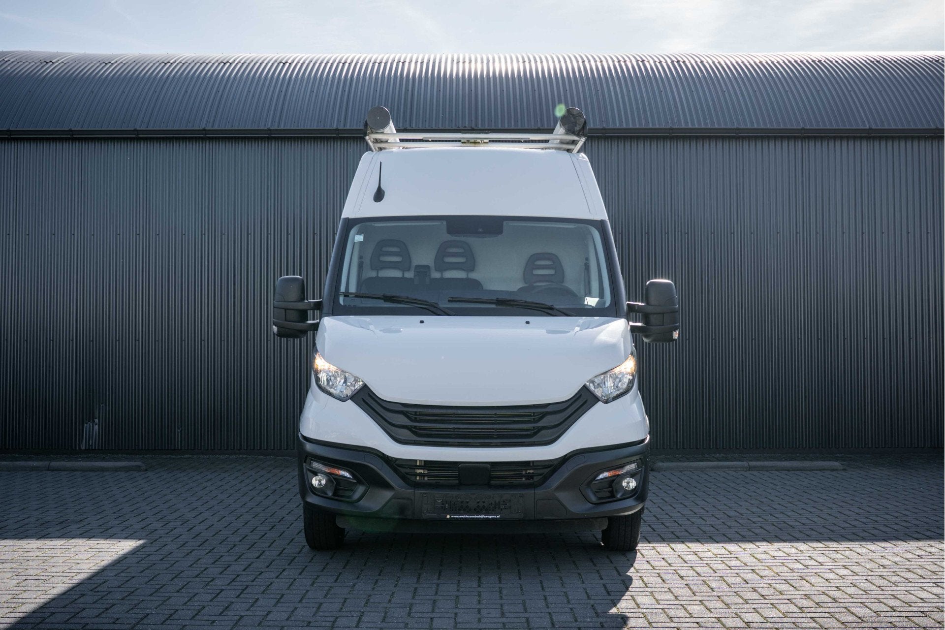 Iveco Daily 3.0L 40C18 | N1 | L4H2 | Cruise | Volledig Inger, Auto's, Automaat, Gebruikt, Zwart, Iveco
