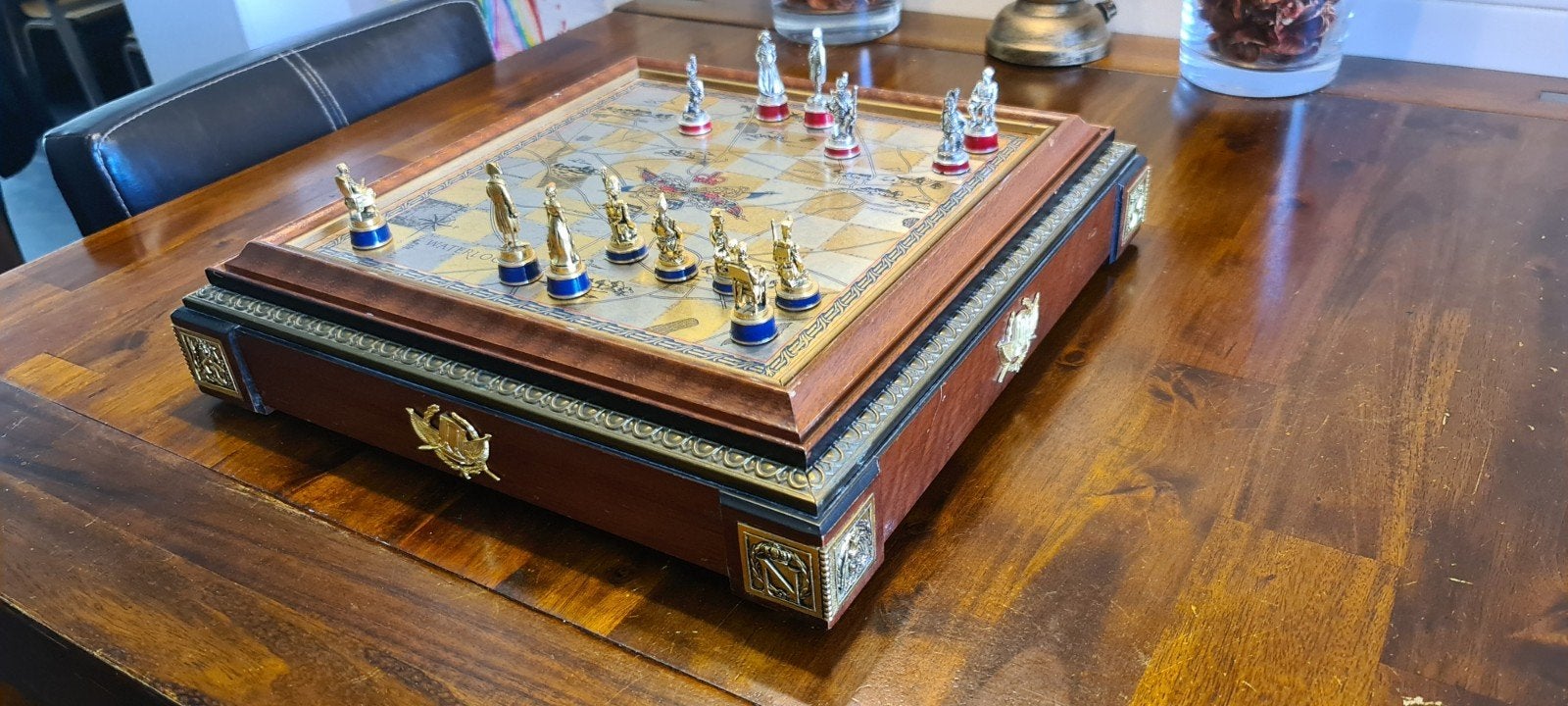 Gouden en zilveren Waterloo Schaakspel - Historisch Design, Ophalen of Verzenden