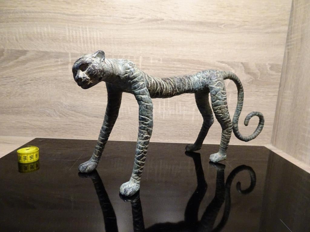 Oude bronzen jachtluipaard uit indonesie cheetah, Ophalen of Verzenden
