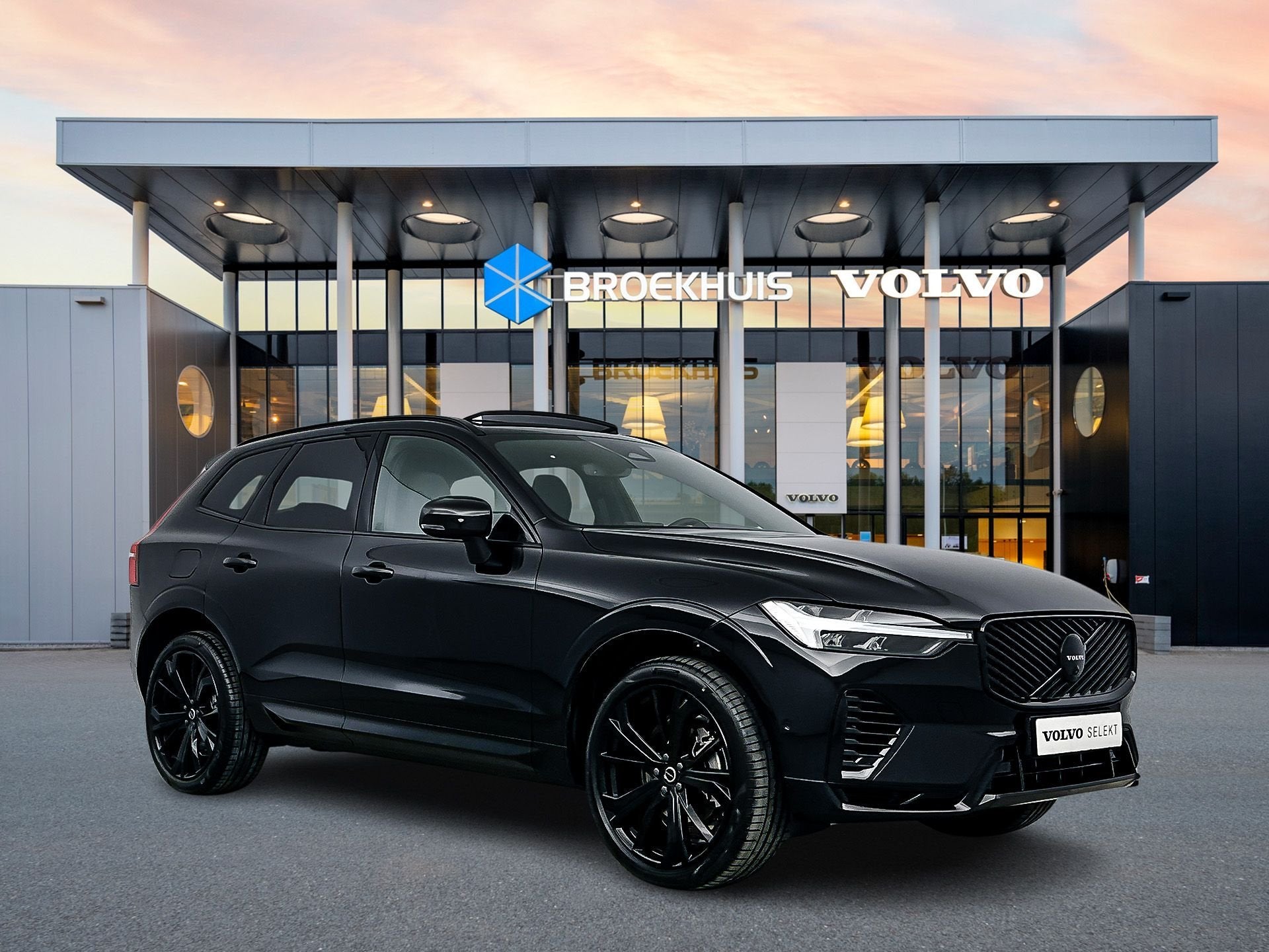 Volvo XC60 T6 Recharge Plus Black Edition, Gebruikt, 150 min, 24 maanden, Zwart
