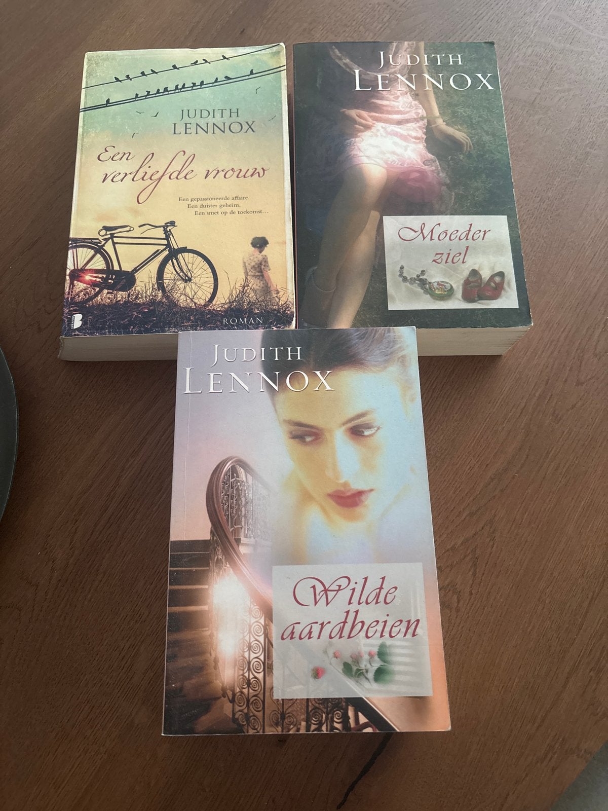 Judith Lennox boeken: Een verliefde vrouw, Moederziel, Wilde, Boeken, Ophalen of Verzenden, Gelezen, Nederland