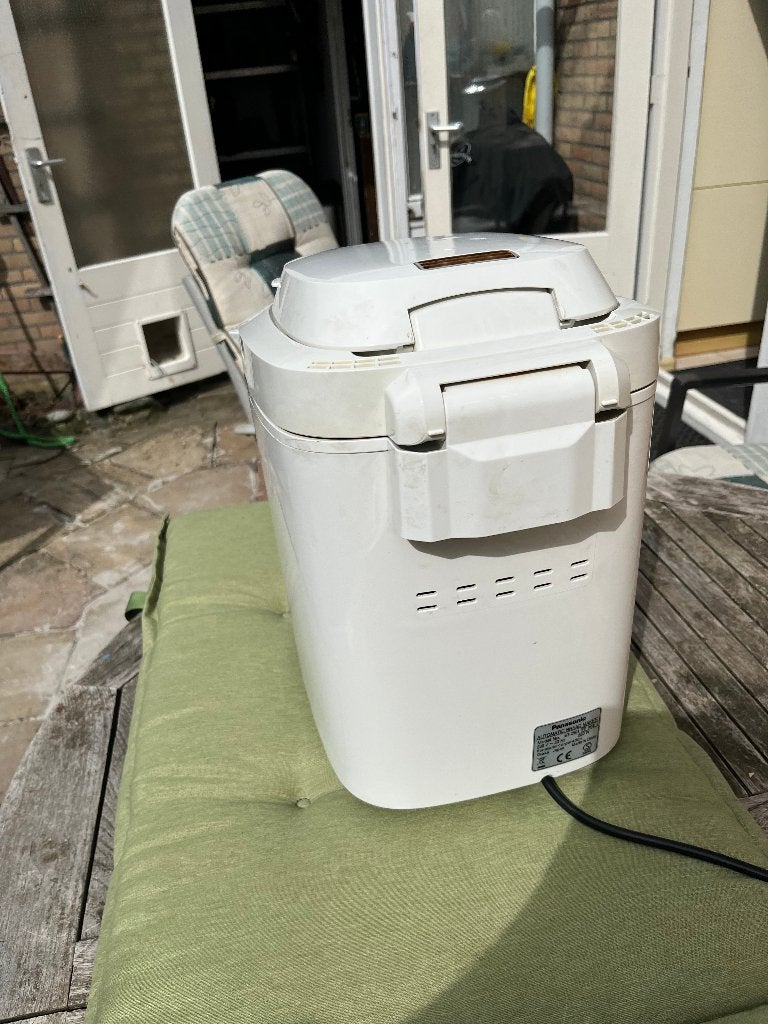 broodbak machine panasonic sd 2501, Met timer, Gebruikt, Meer dan 10 programma's, 800 tot 1200 gram deeg