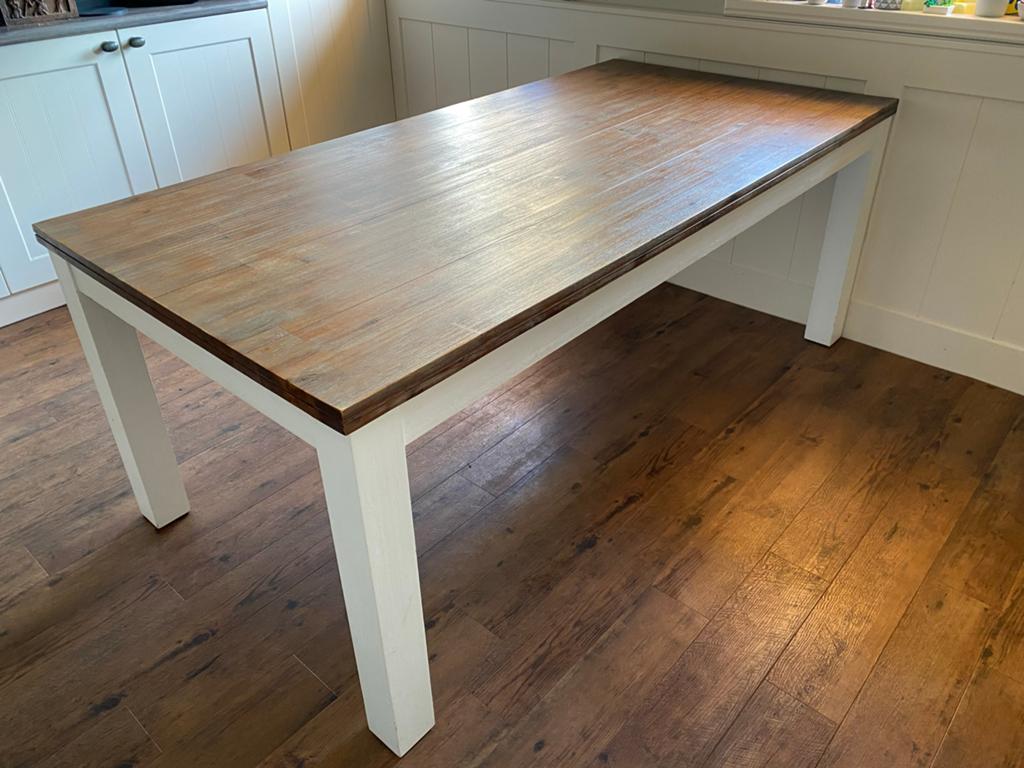Robuuste houten eettafel met wit onderstel, Huis en Inrichting, Tafels | Eettafels, Ophalen, Gebruikt, 50 tot 100 cm, Landelijk