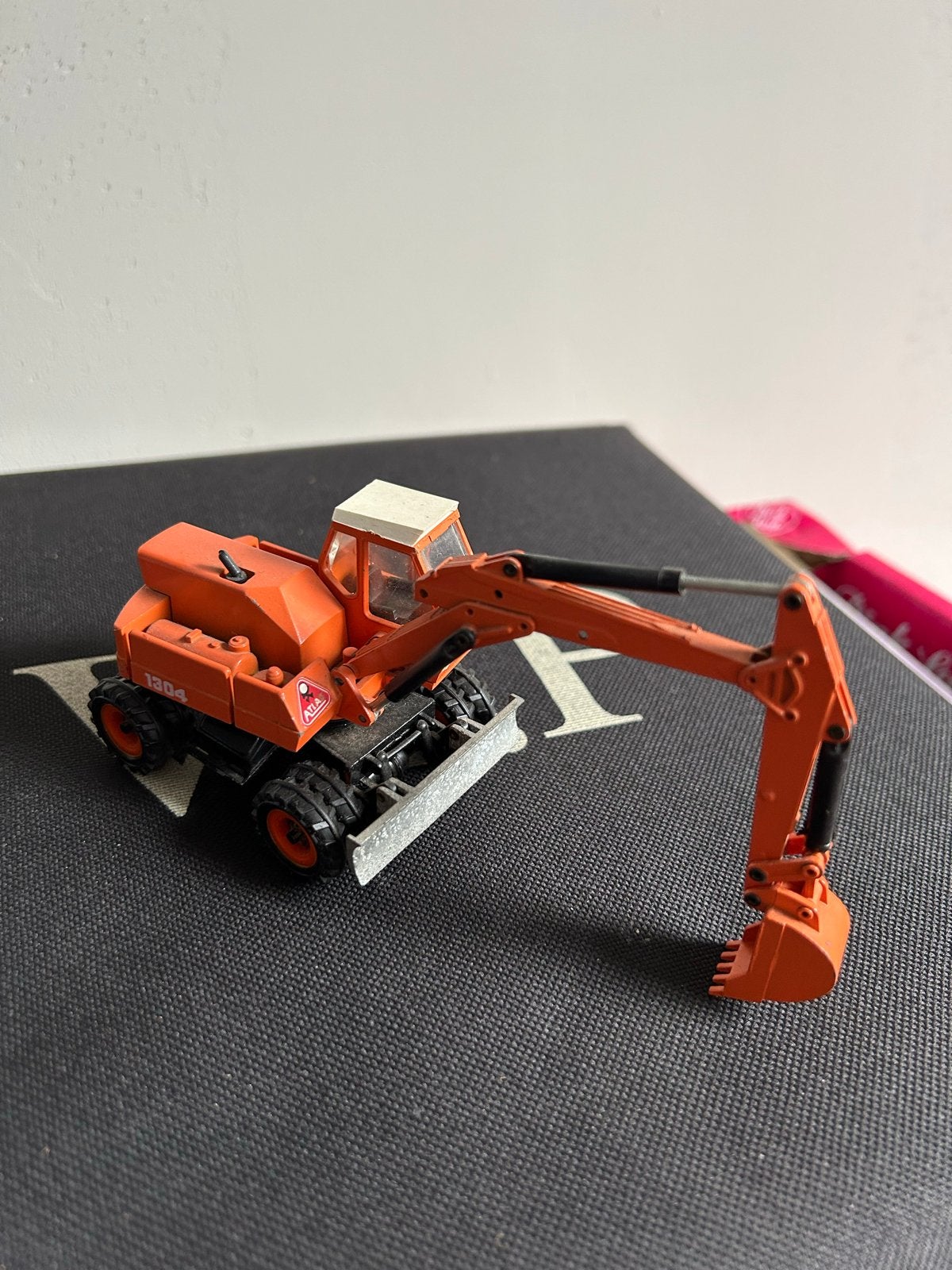 Atlas 1304 Graafmachine Model - Oranje, Gebruikt, 1:50 of kleiner, Overige typen, Ophalen
