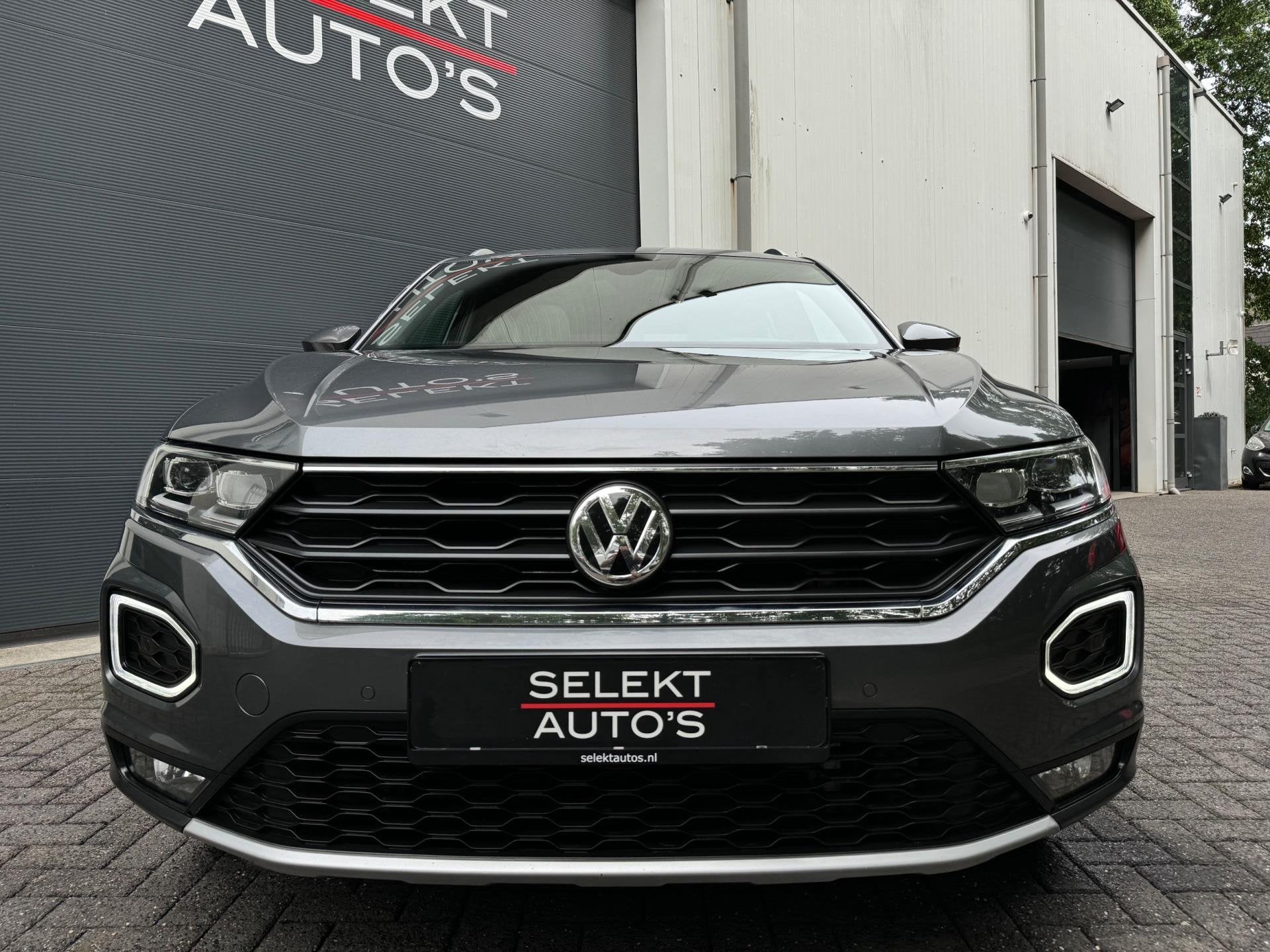 Volkswagen T-Roc 2.0 TSI 4Motion Sport DSG Pano/LED/ACC/Beat, Auto's, Volkswagen, Automaat, 15 km/l, Gebruikt, 1984 cc