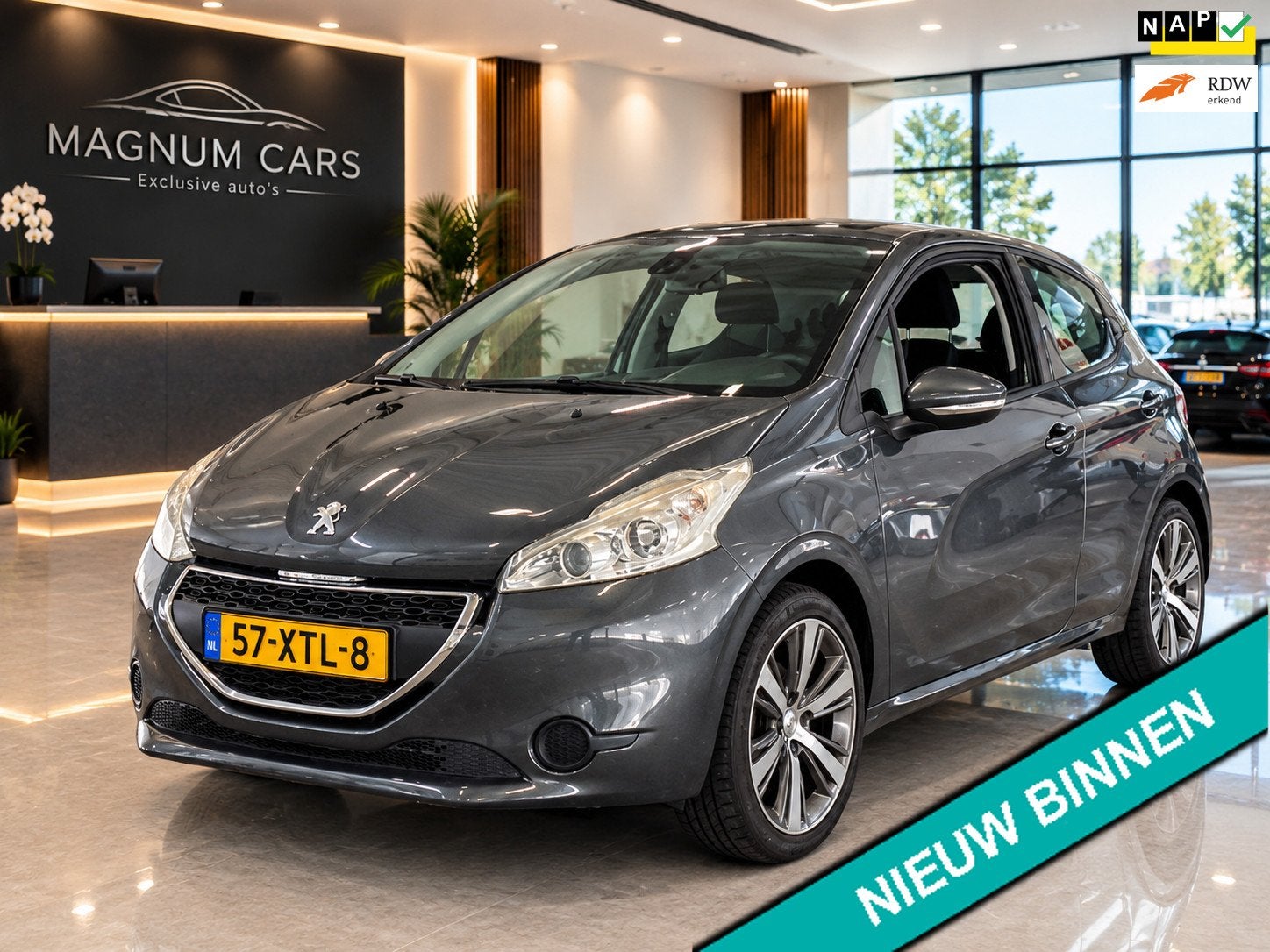 Peugeot 208 1.2 VTi NAP KM'S AIRCO NAVI SCHERM BLUETOOTH CRU, Gebruikt, 31 €/maand, 1199 cc, 82 pk