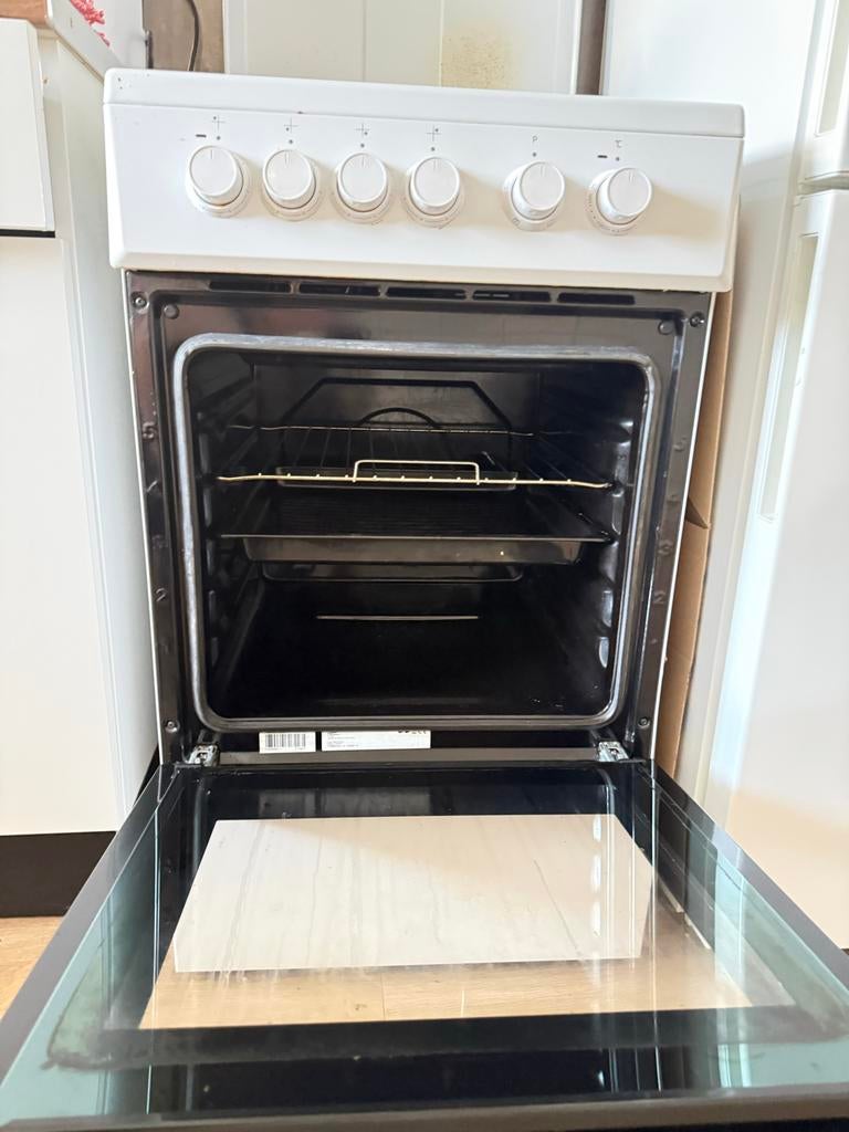 Beko Elektrisch Fornuis met Oven - Wit, Gebruikt, Gebruikt, 60 cm of meer, Energieklasse A of zuiniger, Vrijstaand