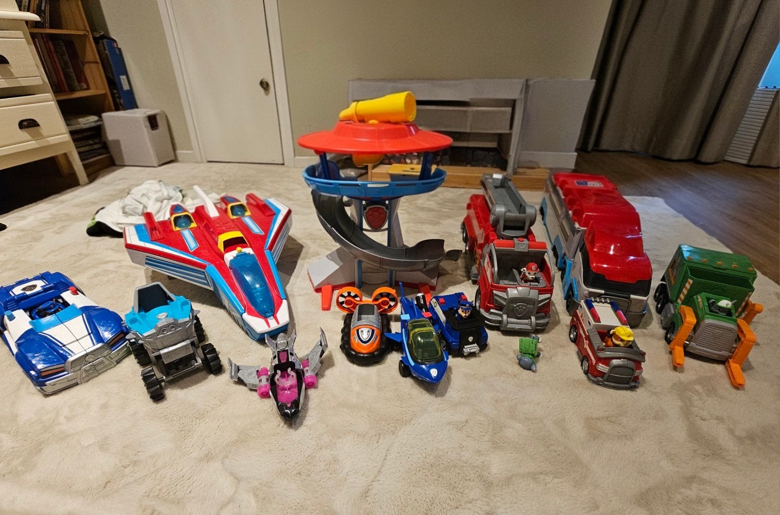 Grote Paw Patrol speelgoedset met voertuigen en uitkijktoren, Ophalen, Gebruikt, Jongen of Meisje
