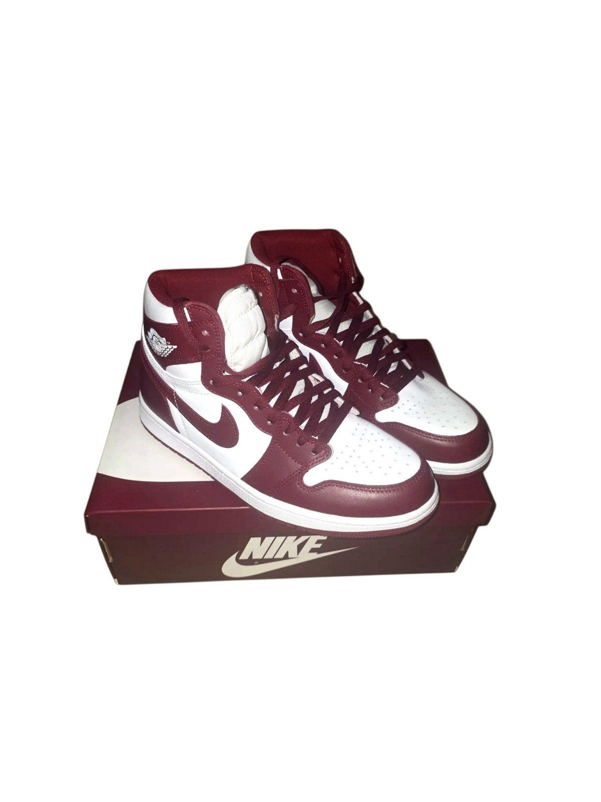 Nike Air Jordan 1 High OG  Bordeaux, Kleding | Heren, Schoenen, Overige kleuren, Nike, Nieuw, Ophalen of Verzenden