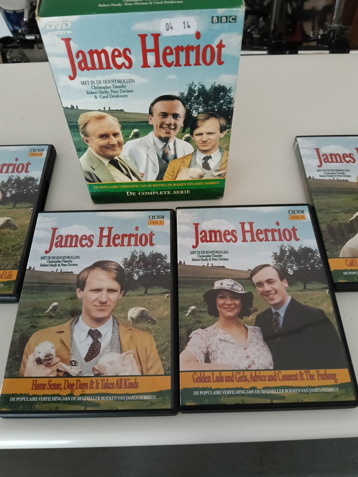 Complete 4 delen serie van James Harriet voor 15, inclusief, Cd's en Dvd's, Dvd's | Tv en Series, Alle leeftijden, Ophalen of Verzenden