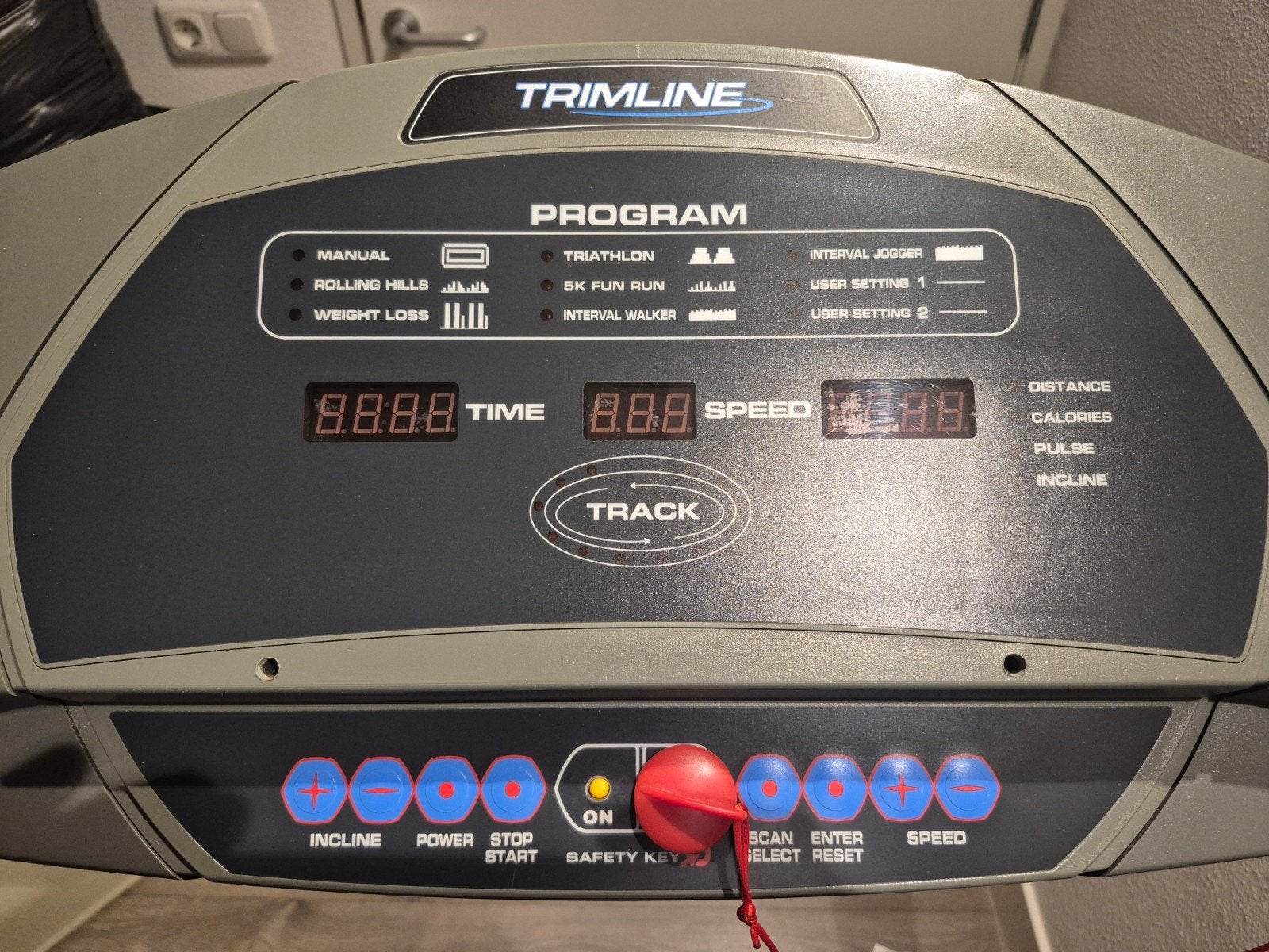Trimline Loopband - Ideaal voor thuisworkouts, Sport en Fitness, Ophalen, Gebruikt, Metaal, Loopband