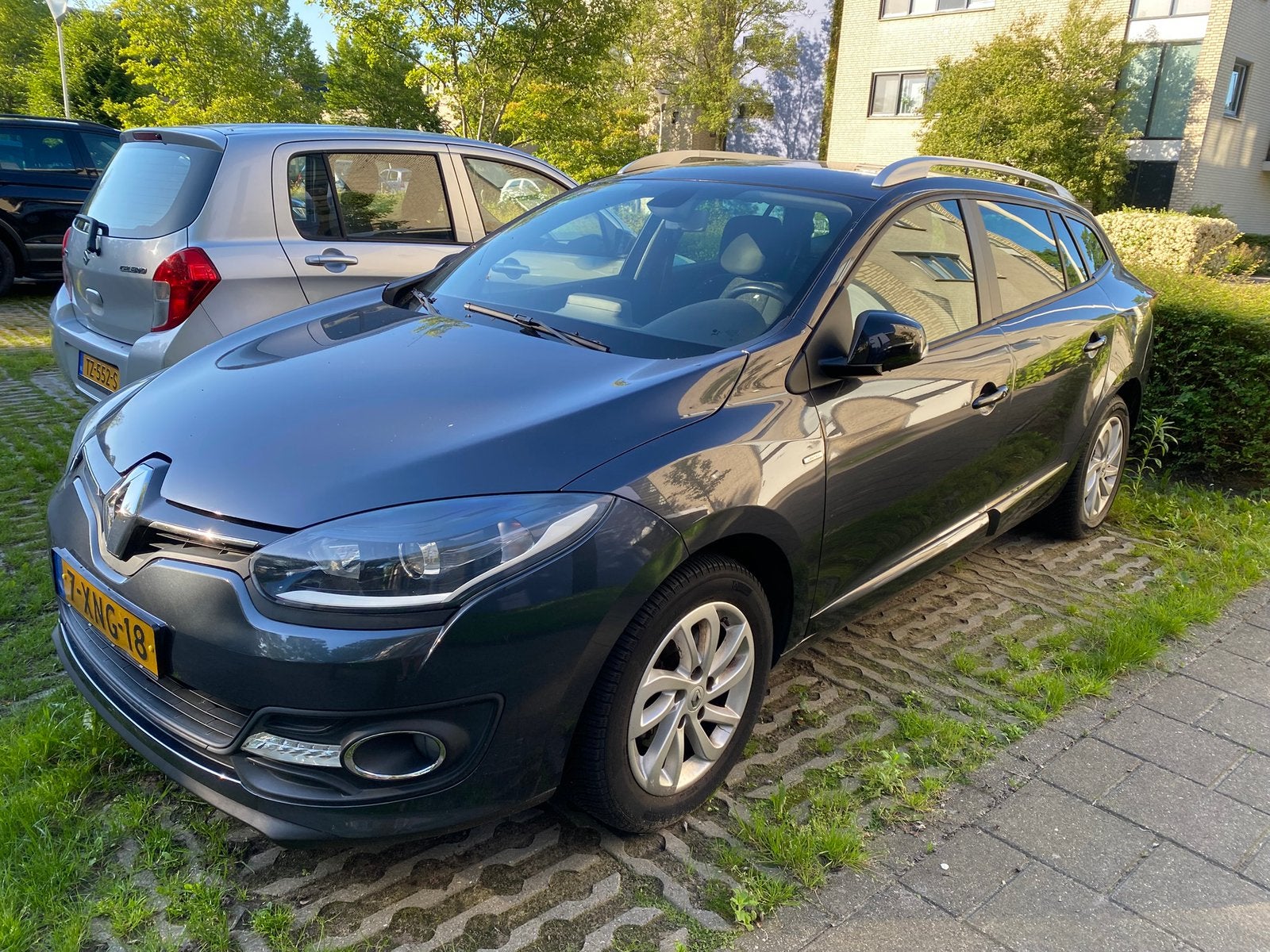 Renault Mégane 1.2 Energy TCe 115pk S&S ECO 2014 Grijs, Auto's, Renault, Voorwielaandrijving, 4 cilinders, Origineel Nederlands