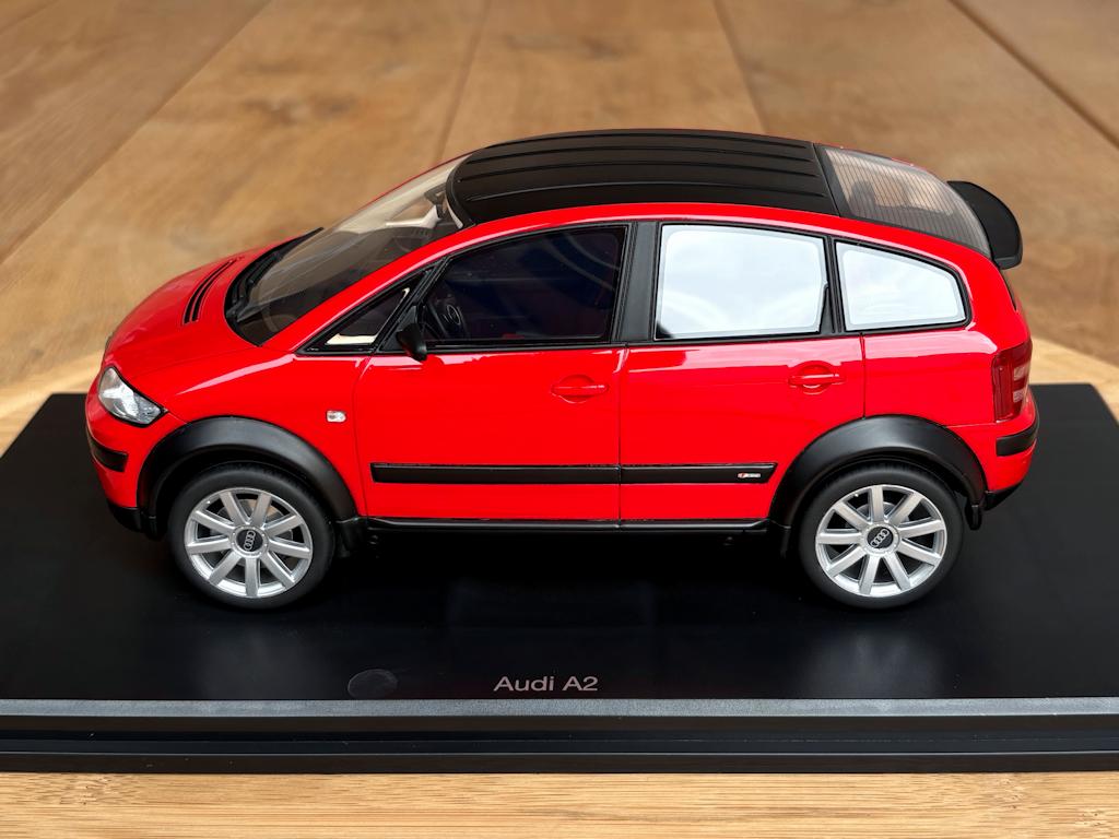 Audi A2 rood 1:18 DNA Collectibles nieuw in doos ovp limited, Hobby en Vrije tijd, Modelauto's | 1:18, Ophalen of Verzenden, Nieuw