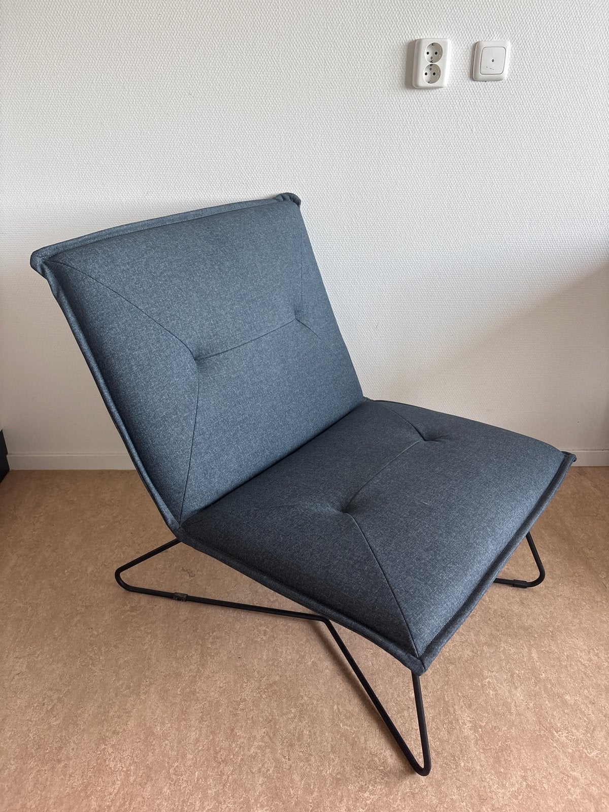 Comfortabele loungefauteuil voor één persoon, 75 tot 100 cm, Ophalen of Verzenden, Zo goed als nieuw, Stof