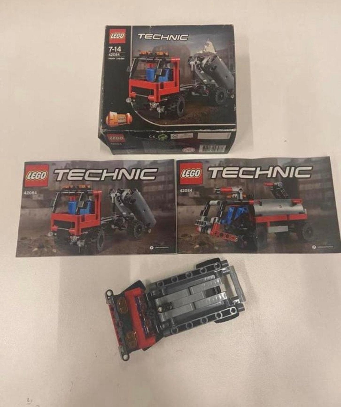 Lego Technic 42084 Haakwagen, Compleet, Lego, Ophalen of Verzenden, Zo goed als nieuw