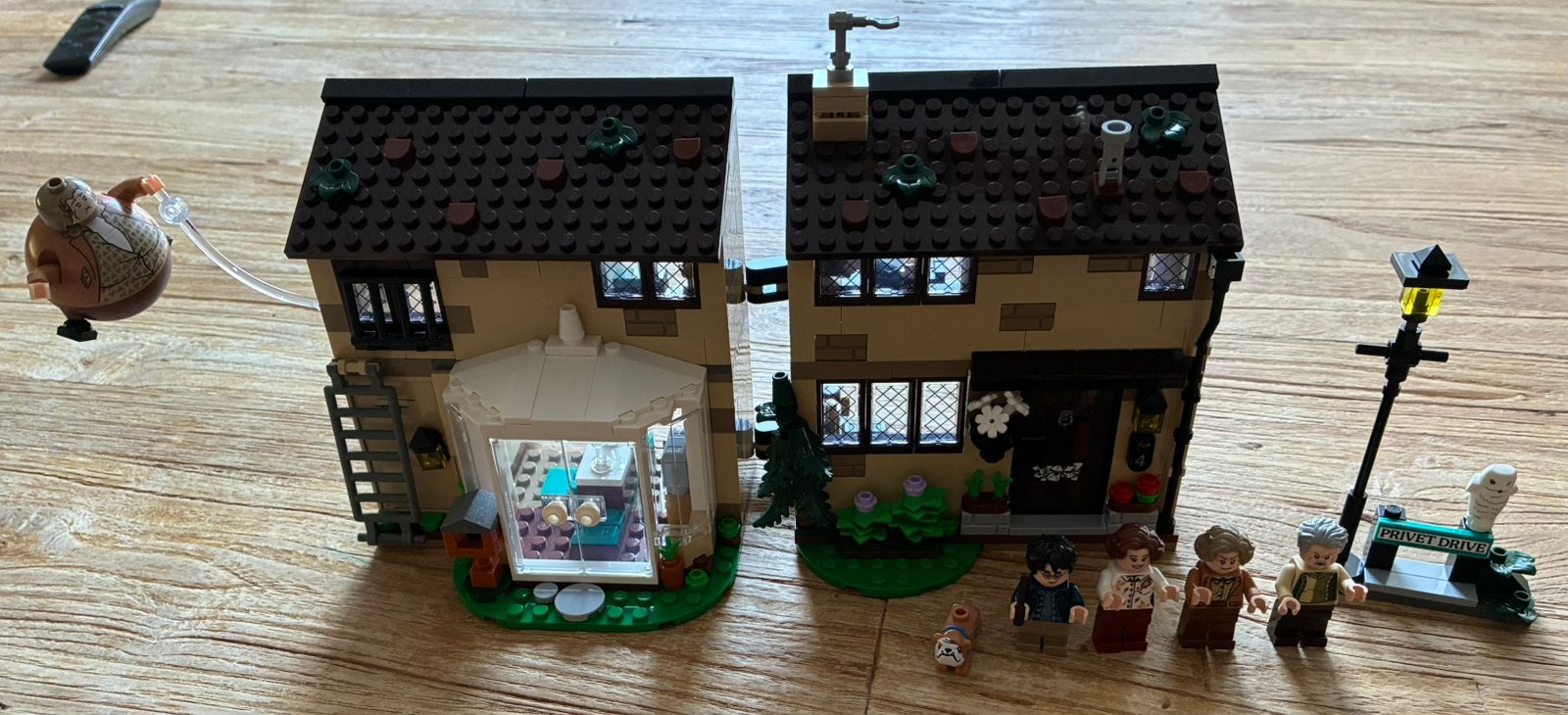 LEGO Set 76451, Private Drive: Aunt Marge’s visit, Ophalen of Verzenden, Zo goed als nieuw