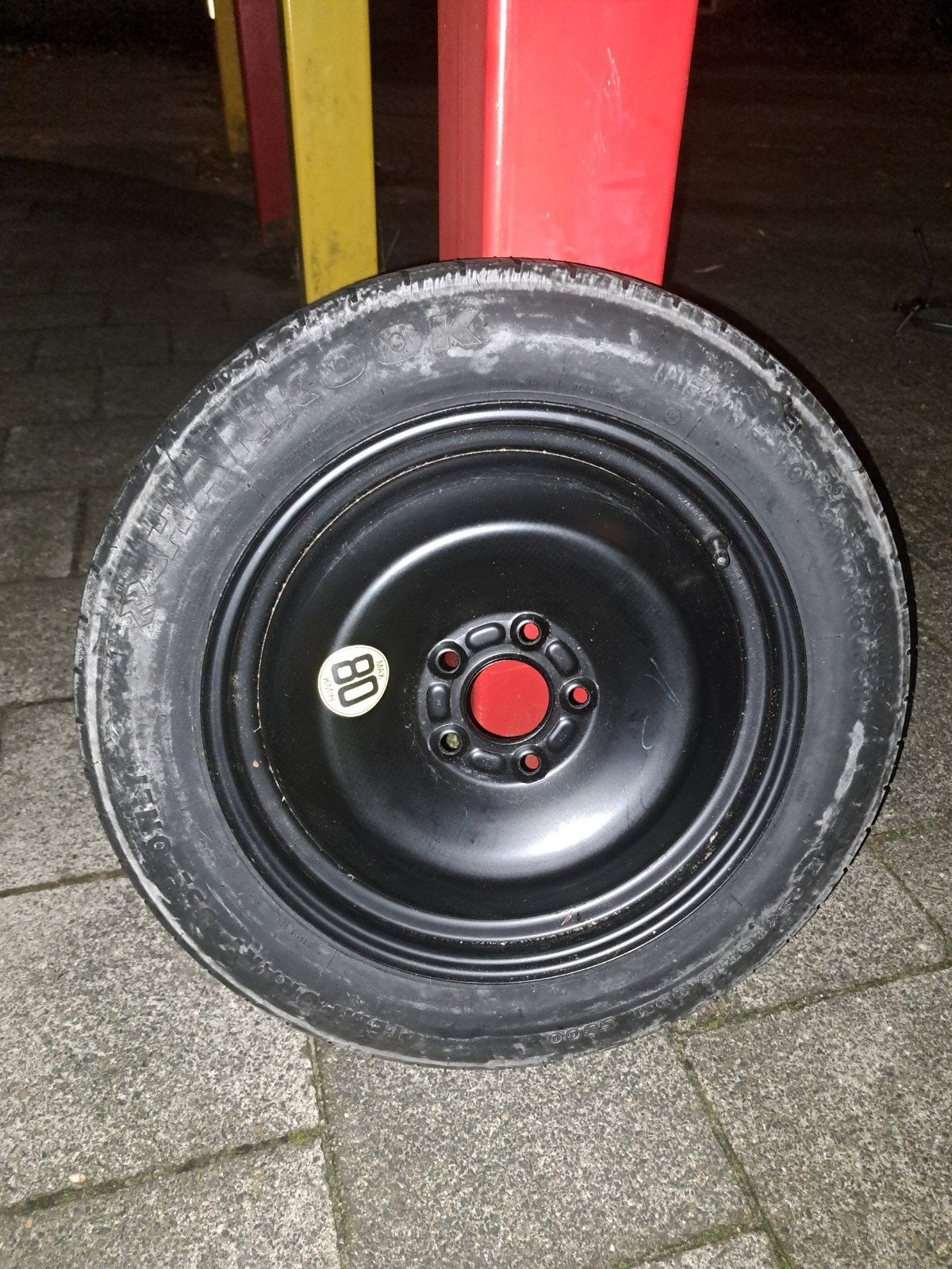 Reserve wiel, Hankook 125/85R16 99M thuiskomer met krik, Ophalen, Gebruikt