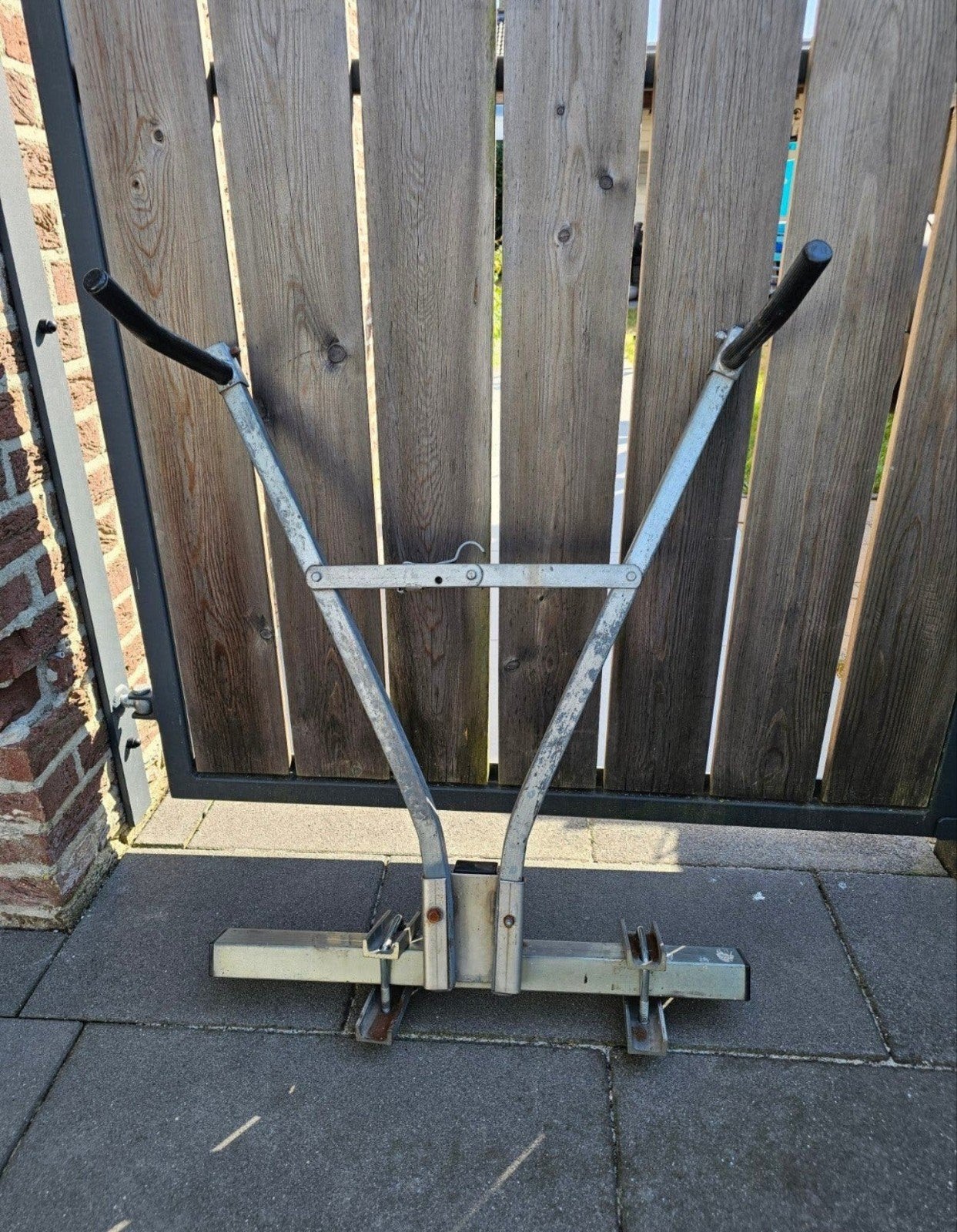 Fietsendrager, Ophalen, Trekhaakdrager
