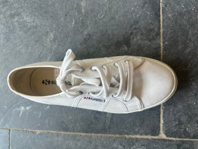 Superga sneakers, Kleding | Dames, Schoenen, Ophalen, Wit, Superga, Sneakers of Gympen