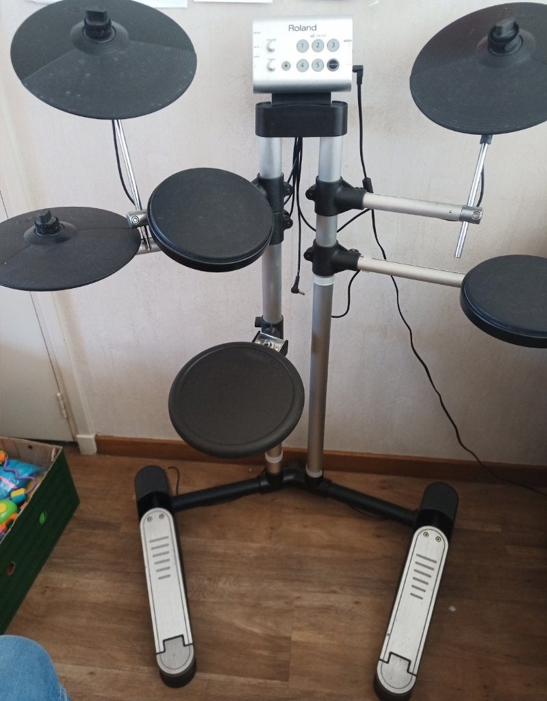 Roland T1 drums, Muziek en Instrumenten, Drumstellen en Slagwerk, Ophalen of Verzenden, Gebruikt, Roland