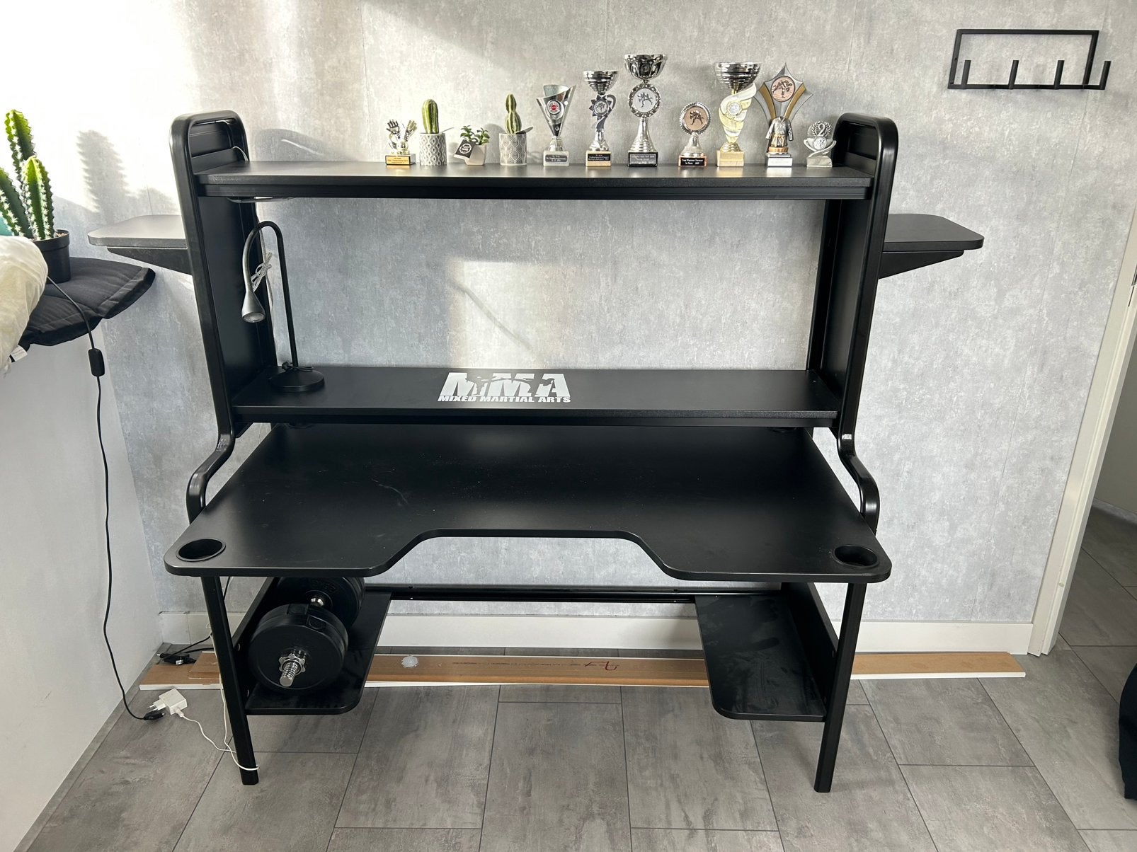 Zwart tiener game bureau, Huis en Inrichting, Bureaus, Ophalen, Zo goed als nieuw