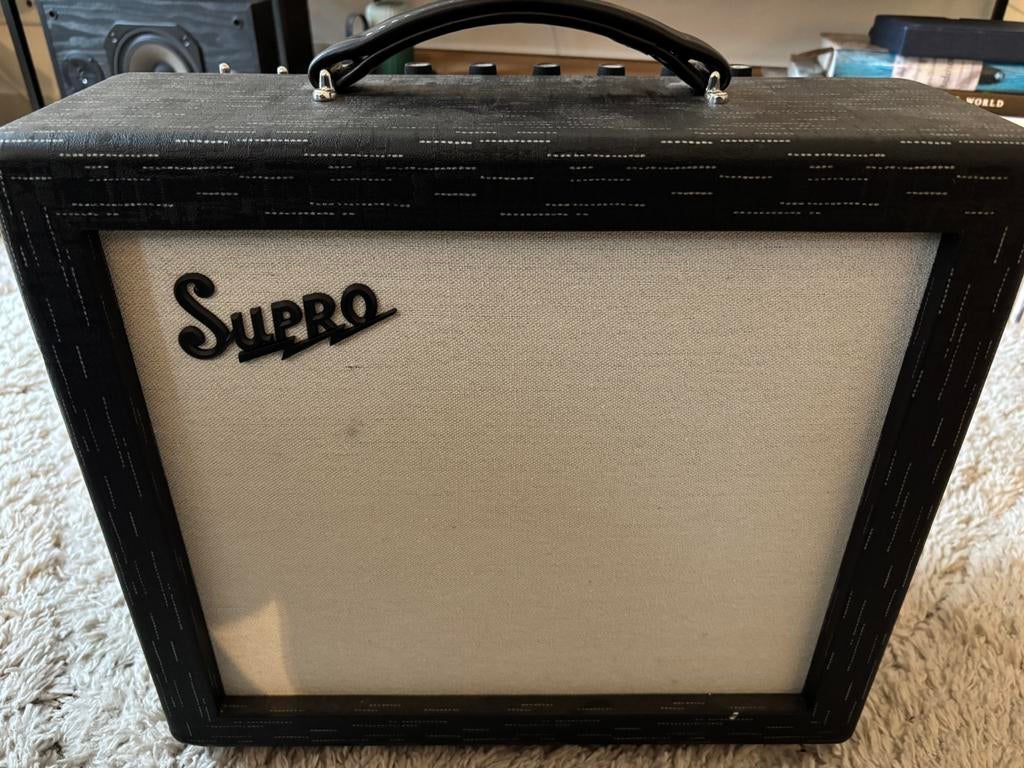 Supro Amulet 1612RT versterker, Muziek en Instrumenten, Ophalen, Zo goed als nieuw, Gitaar, Minder dan 50 watt