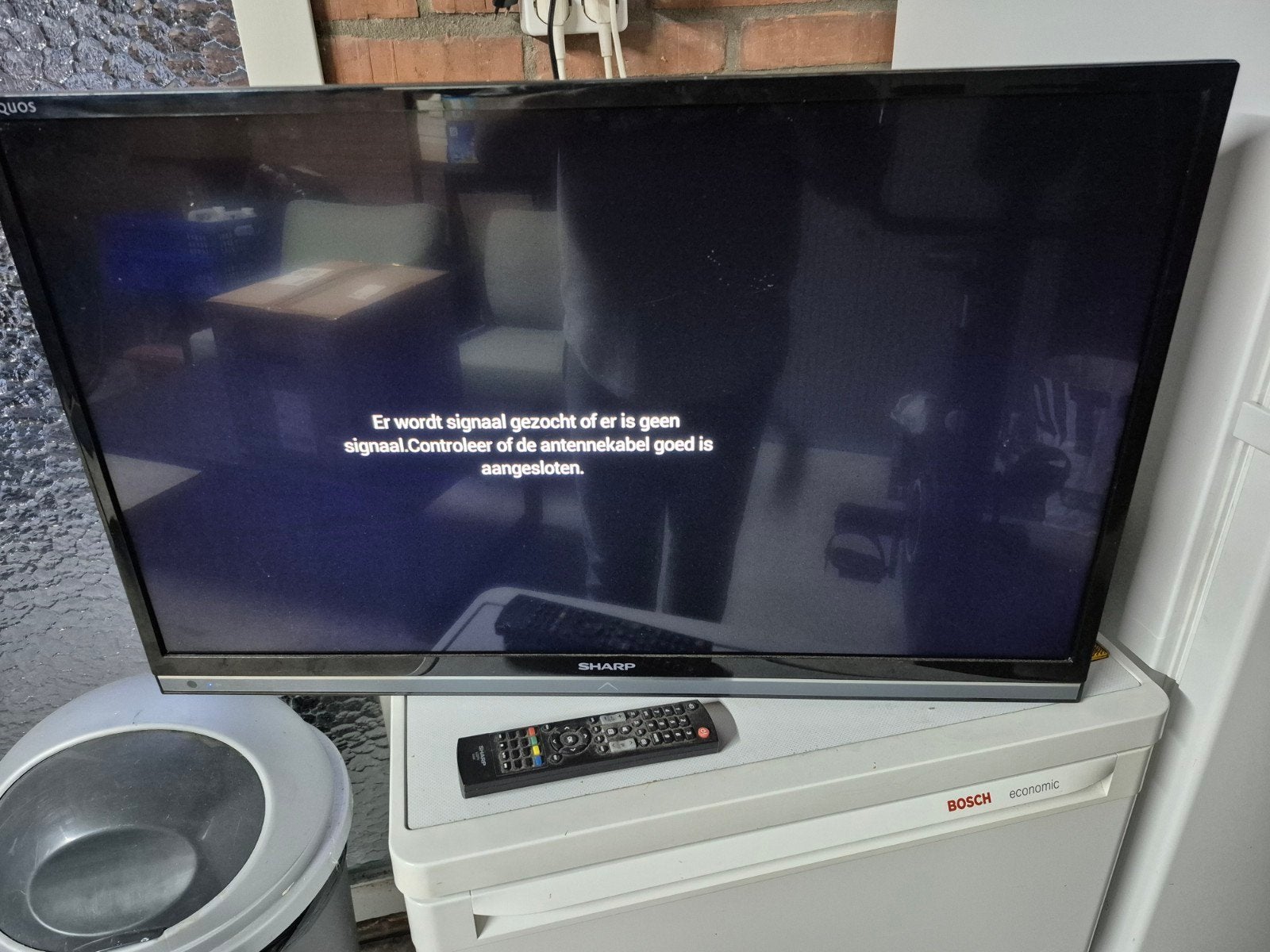sharp 32inch lcd tv, Ophalen, Gebruikt, 50 Hz, LCD