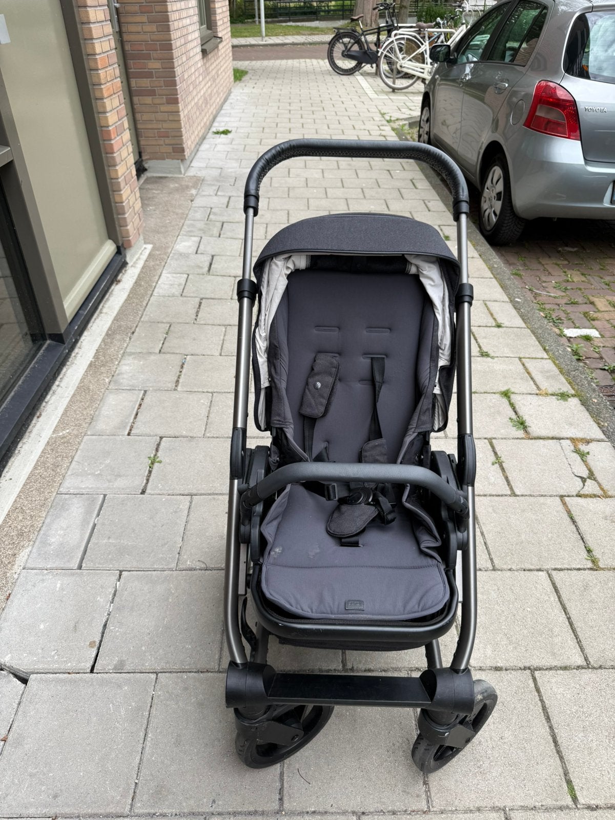 Mutsy nio kinderwagen, Ophalen, Gebruikt, Regenhoes