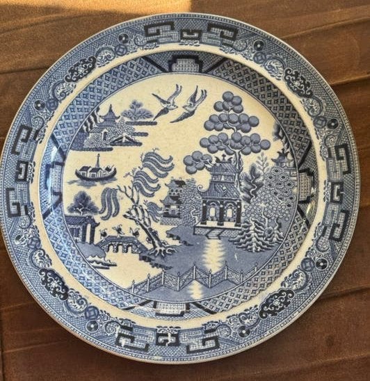Antiek Wedgwood Willow dinerbord (ca. 1895) –25 cm Blauw wit, Antiek en Kunst, Ophalen of Verzenden