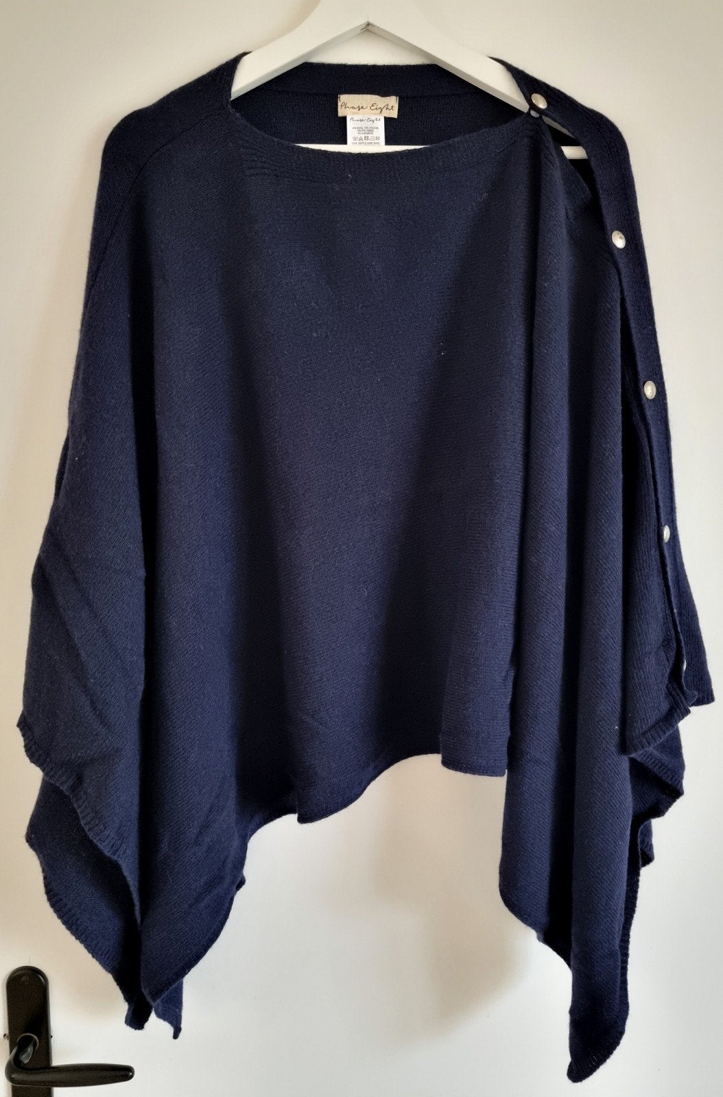 Phase Eight marineblauwe wol cashmere poncho met knopen, Kleding | Dames, Maat 38/40 (M), Blauw, Ophalen of Verzenden, Zo goed als nieuw