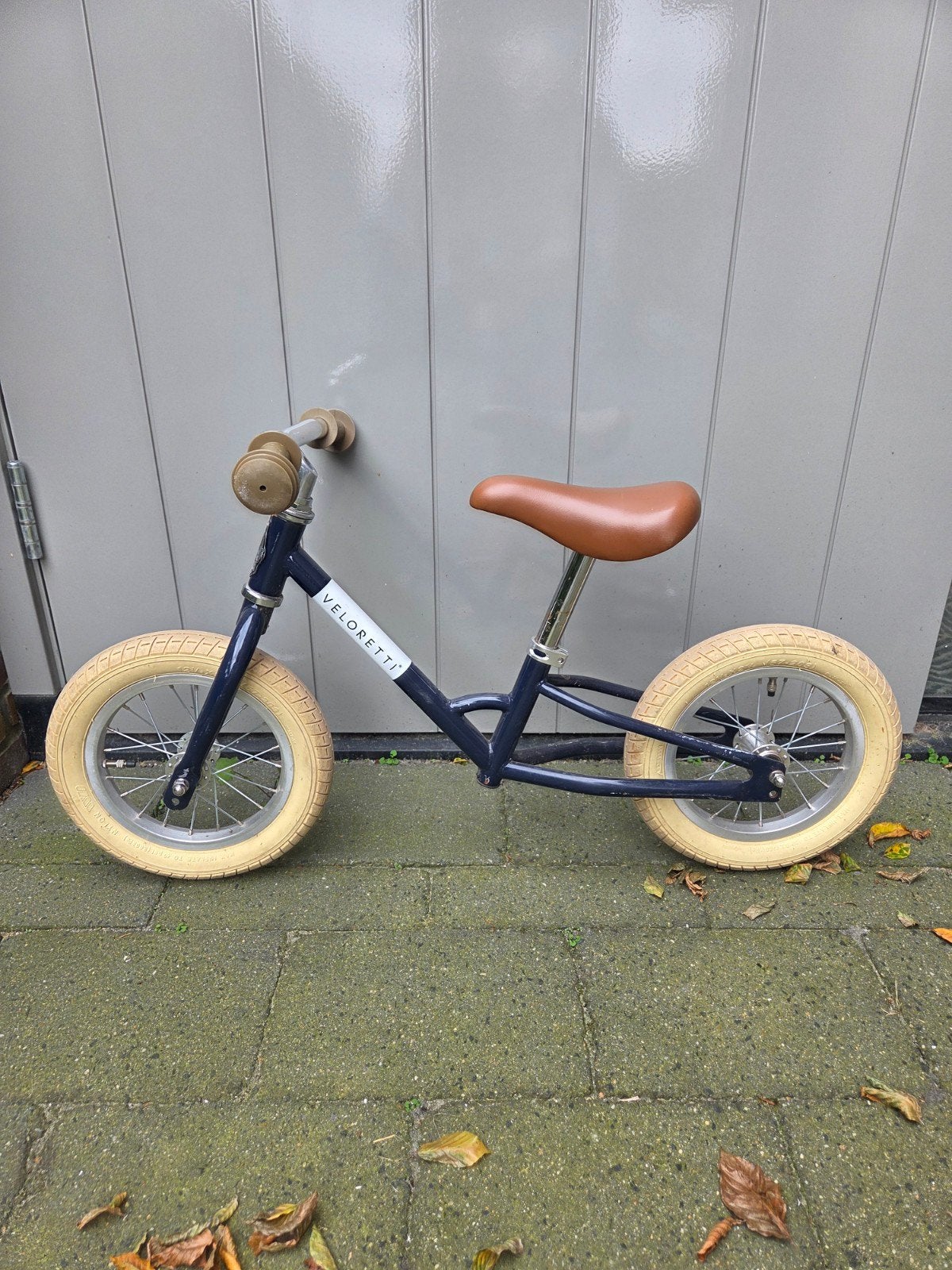 Veloretti loopfiets - Donkerblauw met bruin zadel, Ophalen of Verzenden, Gebruikt, Minder dan 16 inch, Veloretti