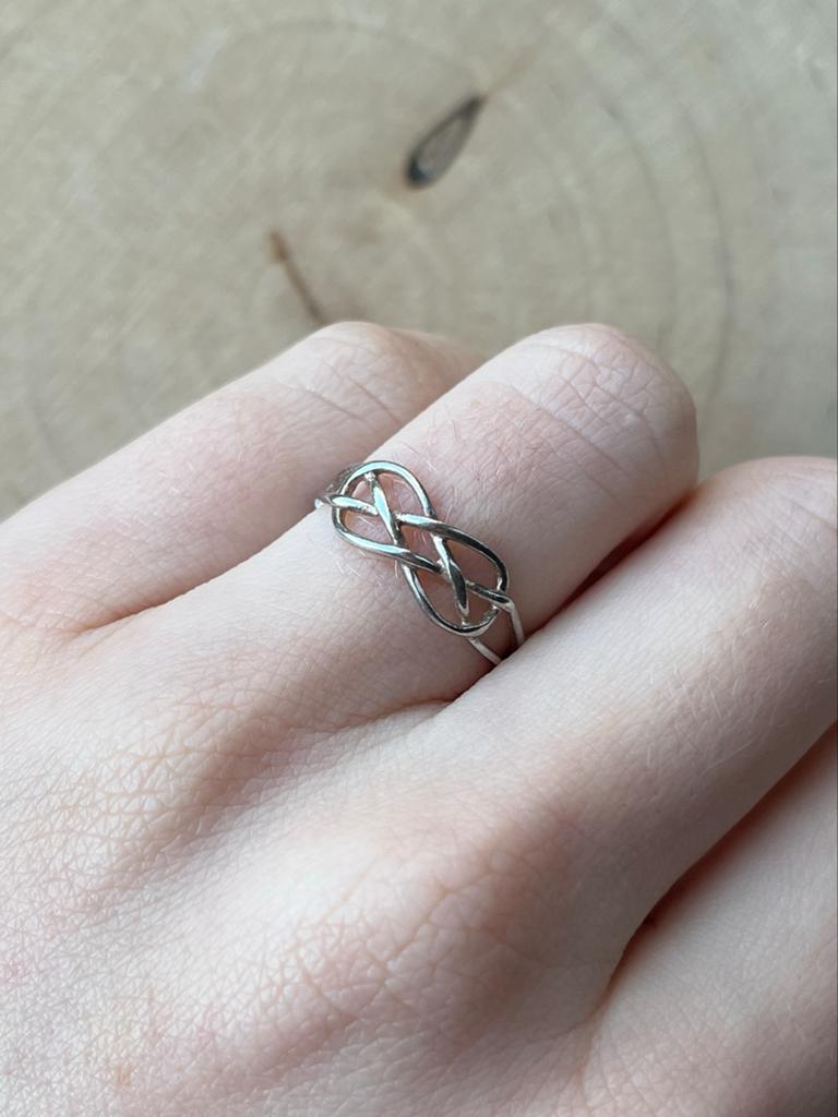 S925 Zilveren Ring met Dubbele Lus Knoop Design, Ophalen of Verzenden, Dame, Zilver, Zilver