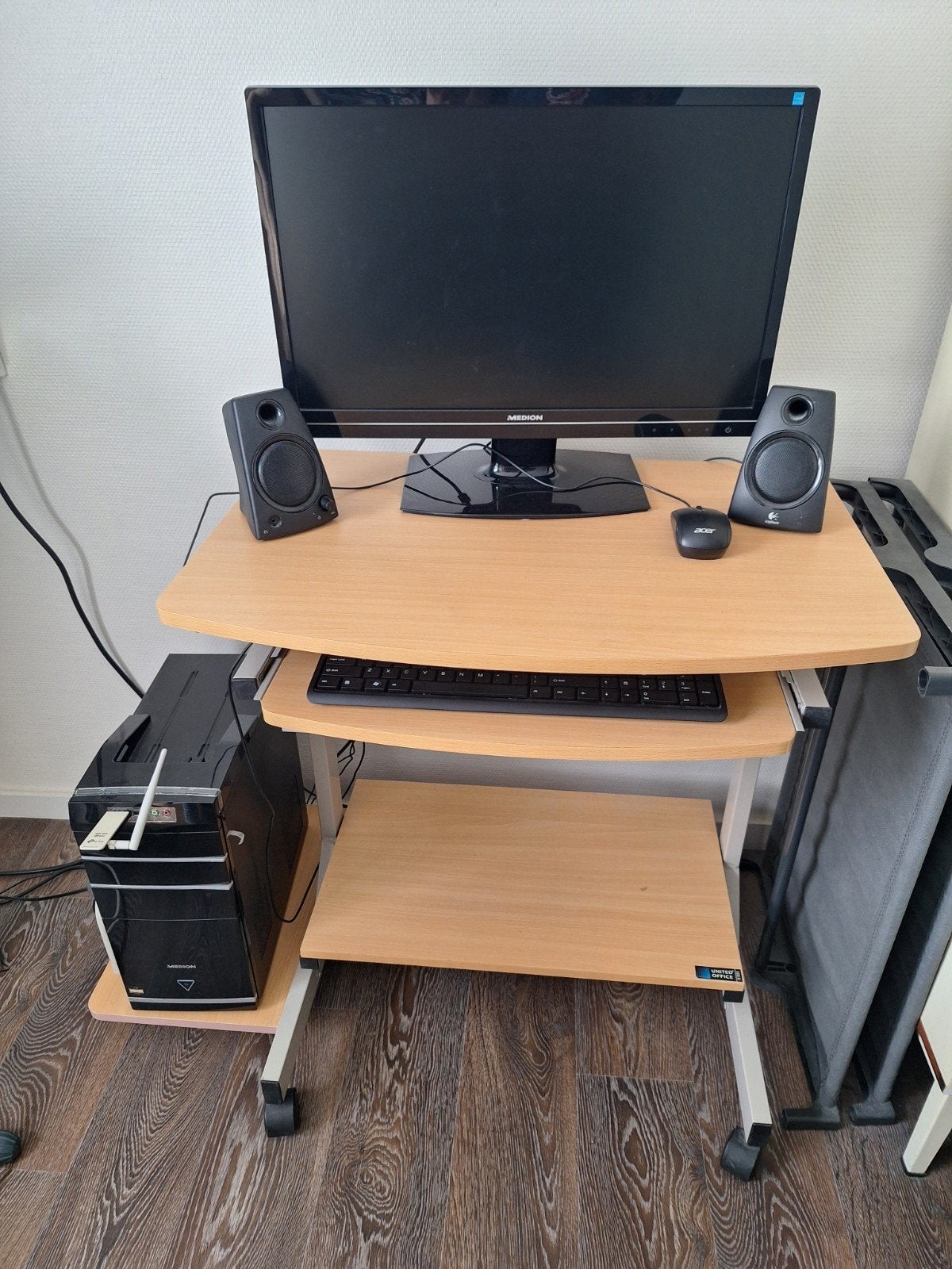 Compact computermeubel met uitschuifbaar toetsenbordblad, Ophalen, Gebruikt, 40 tot 80 cm, 70 tot 120 cm